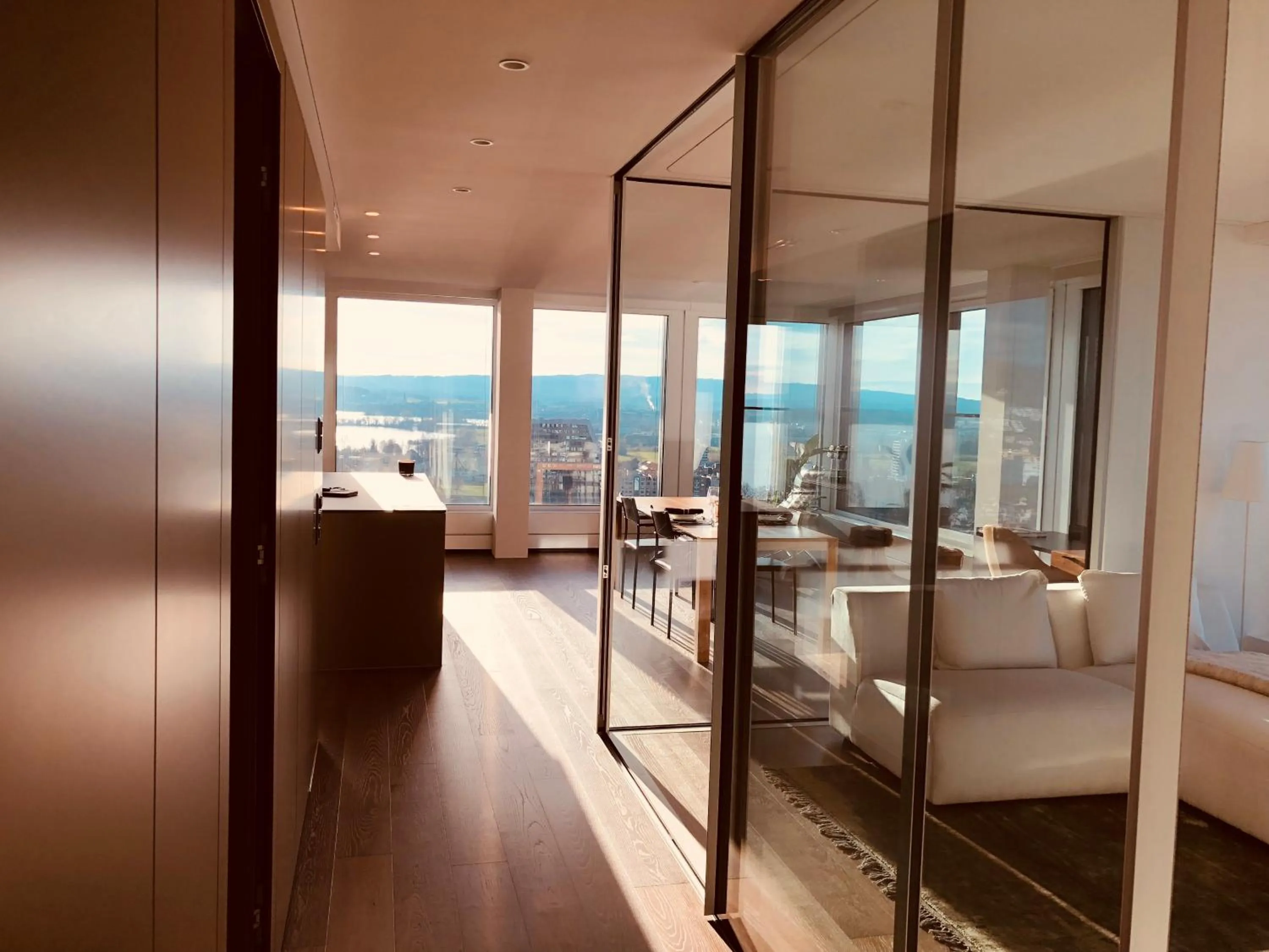 Living room in Park Tower City View Apartments