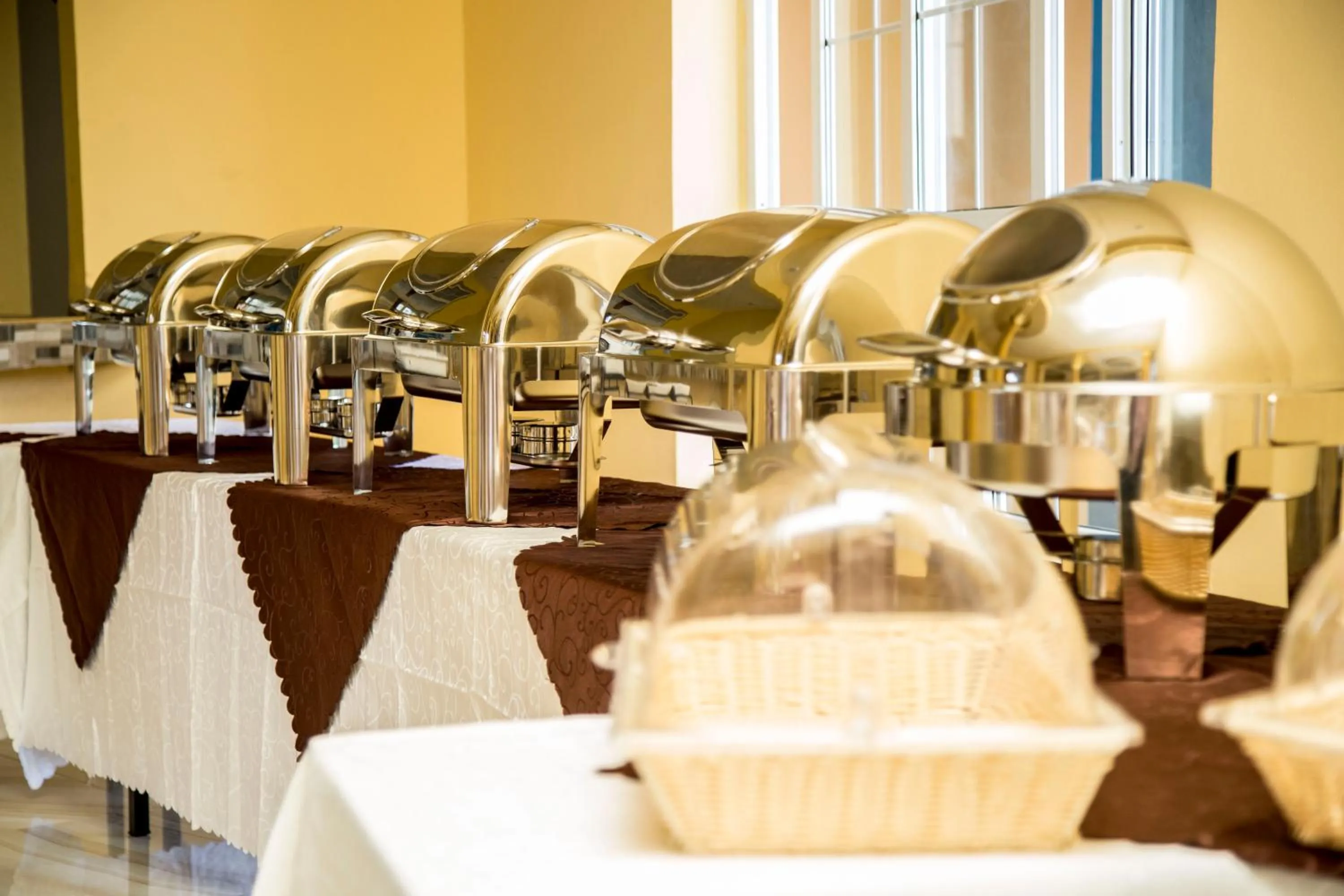 Restaurant/places to eat in Masailand Safari Lodge