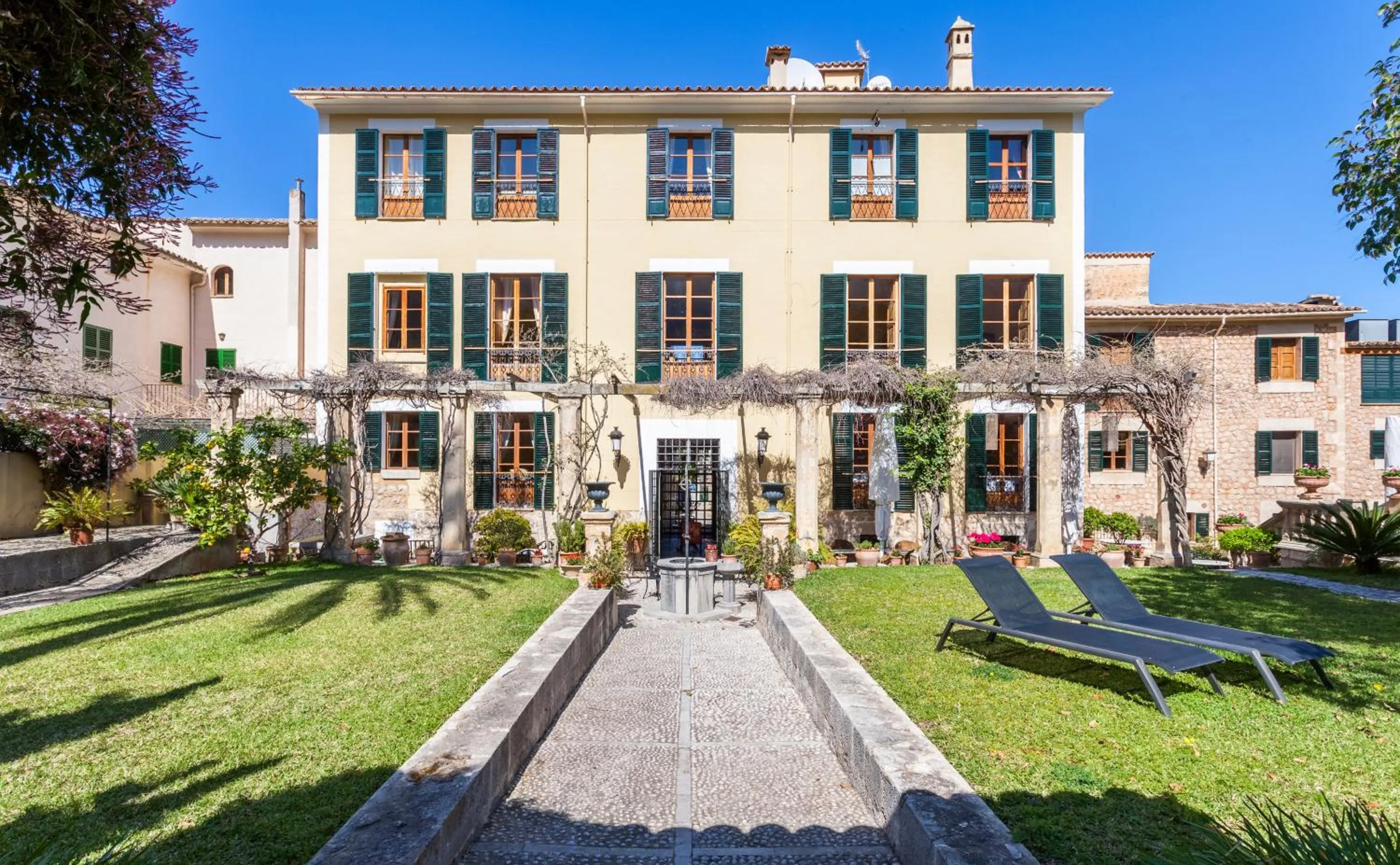 Facade/entrance in The Salvia - Adults Only