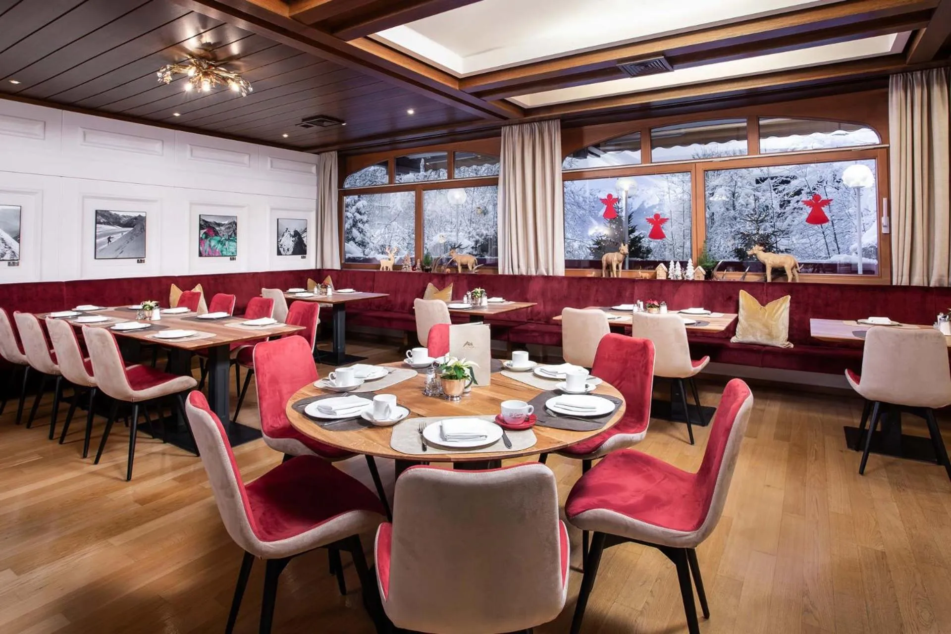 Breakfast in ALPIN- Das Sporthotel - SKI IN SKI OUT cityXpress, SUMMERCARD INCLUDED