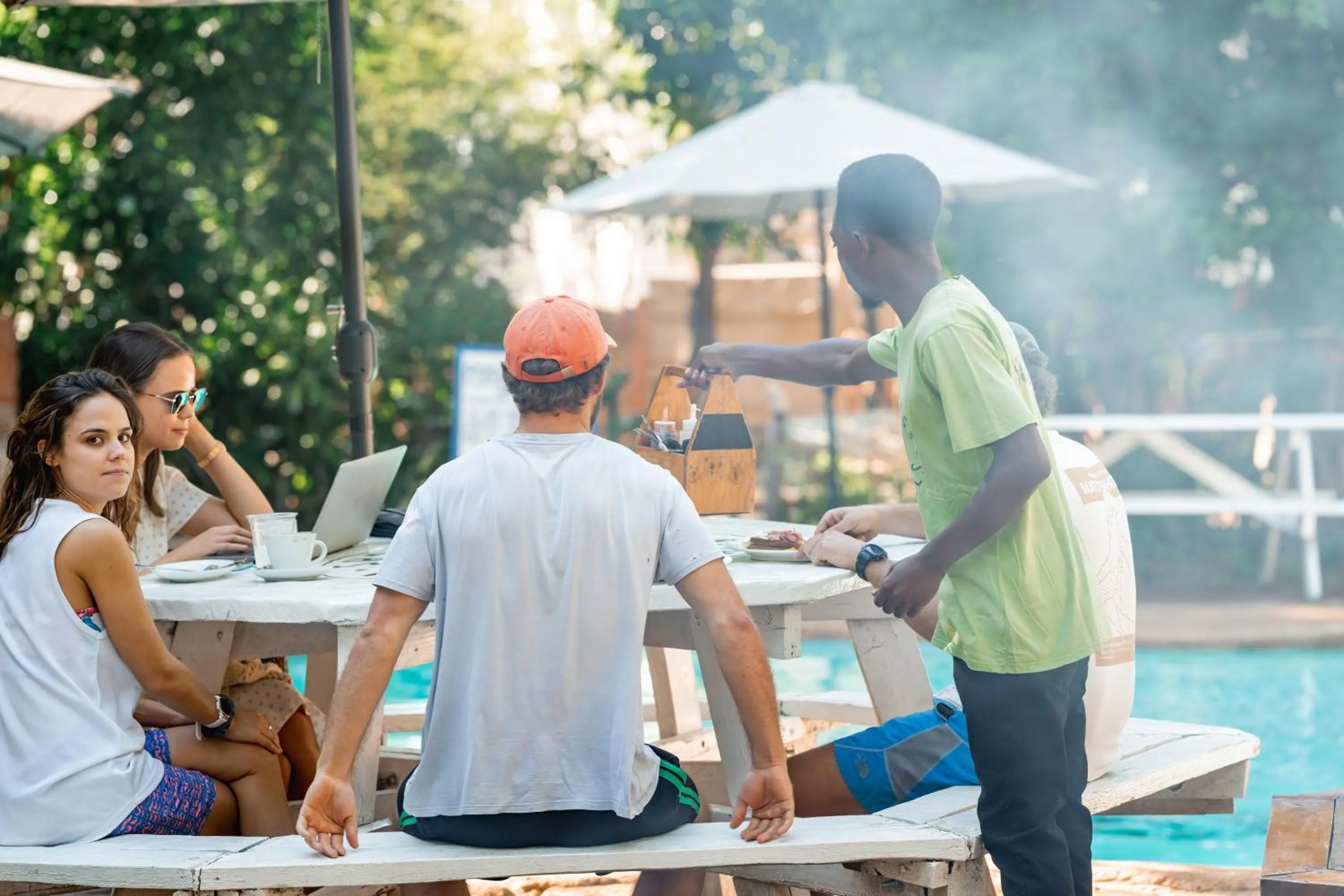 Restaurant/places to eat in Shoestrings Backpackers Lodge Vic Falls