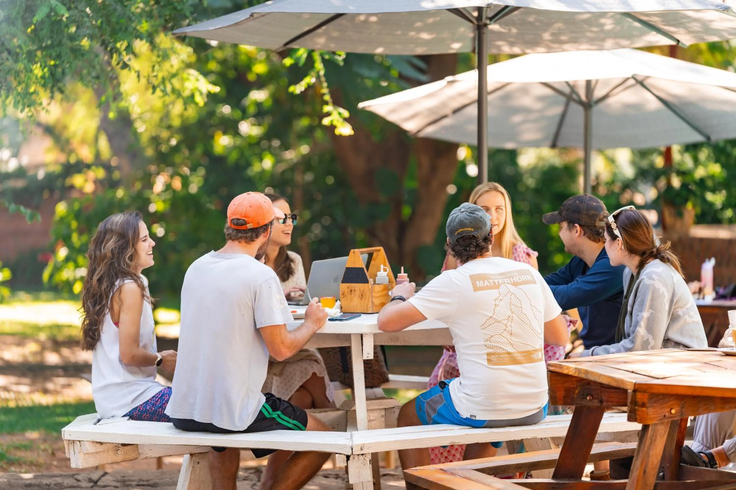 Restaurant/places to eat in Shoestrings Backpackers Lodge Vic Falls