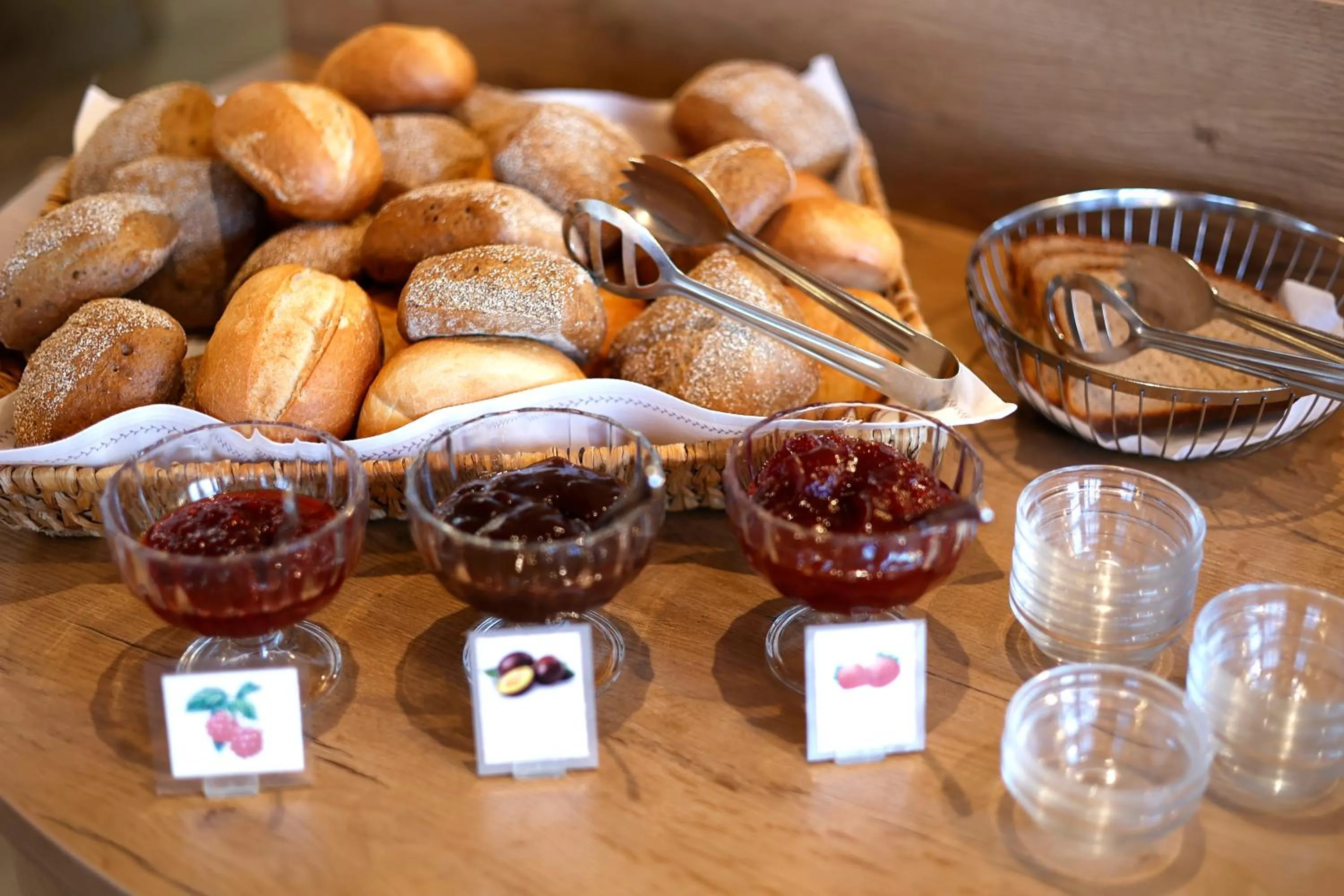 Buffet breakfast in Landgasthof Zur scharfen Ecke