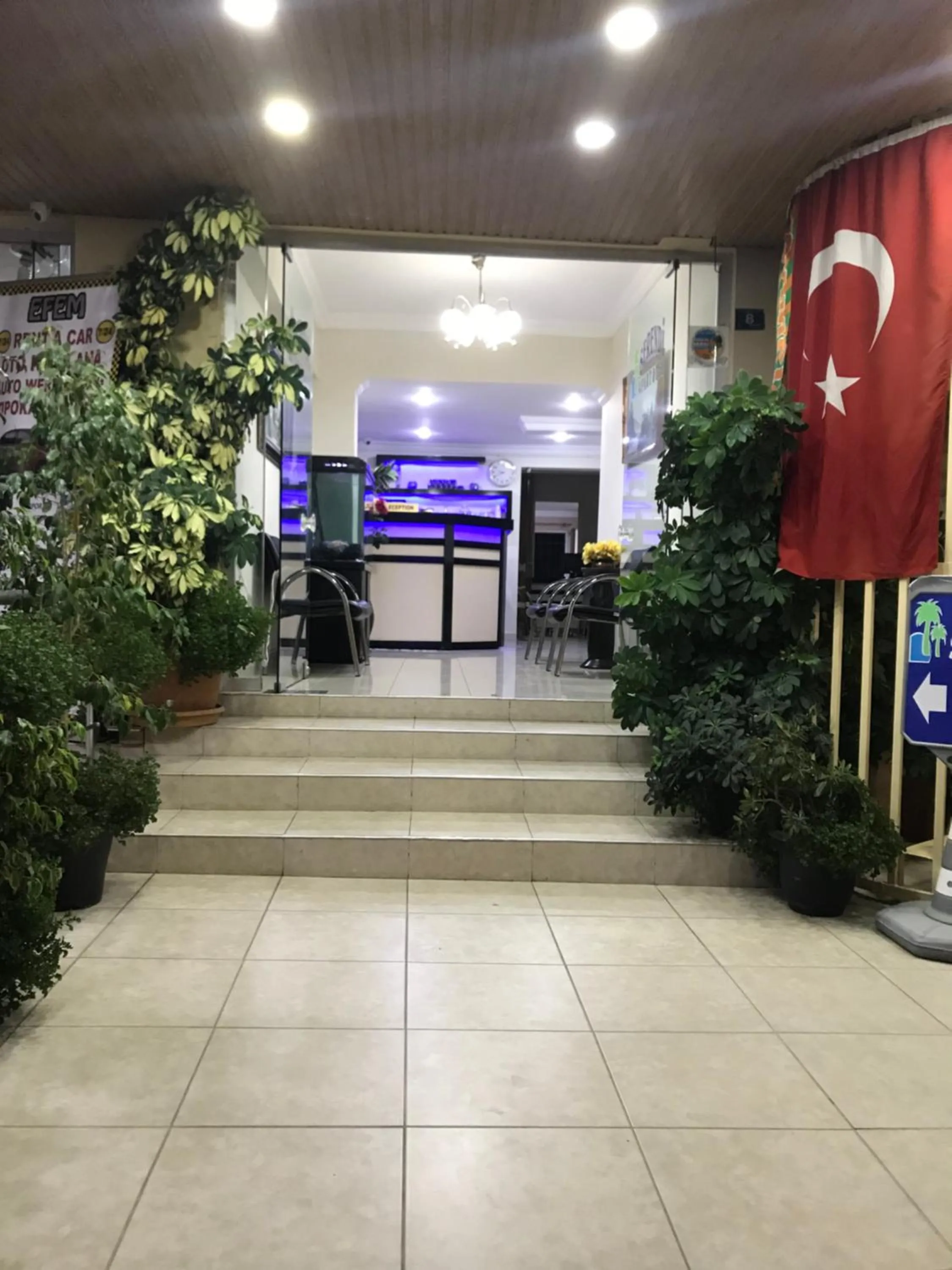 Lobby or reception in Serendi Apart Hotel