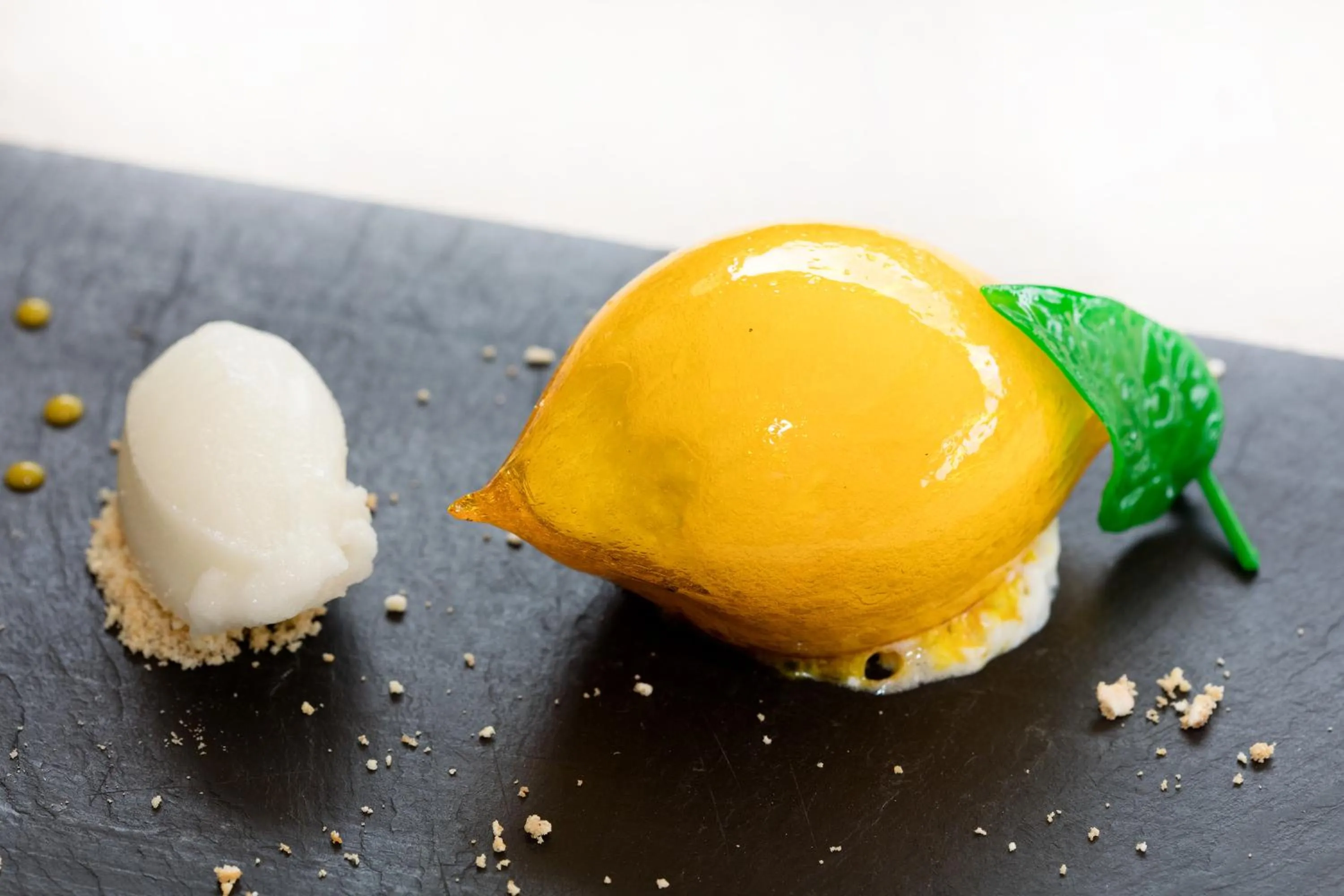 Restaurant/places to eat in Auberge du Poids Public Logis Hotel