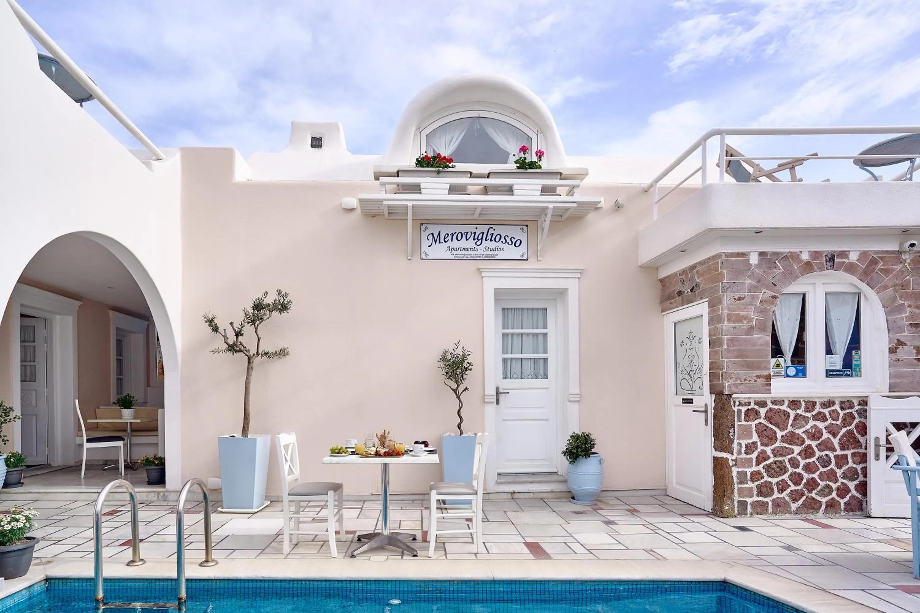 Property building in Merovigliosso