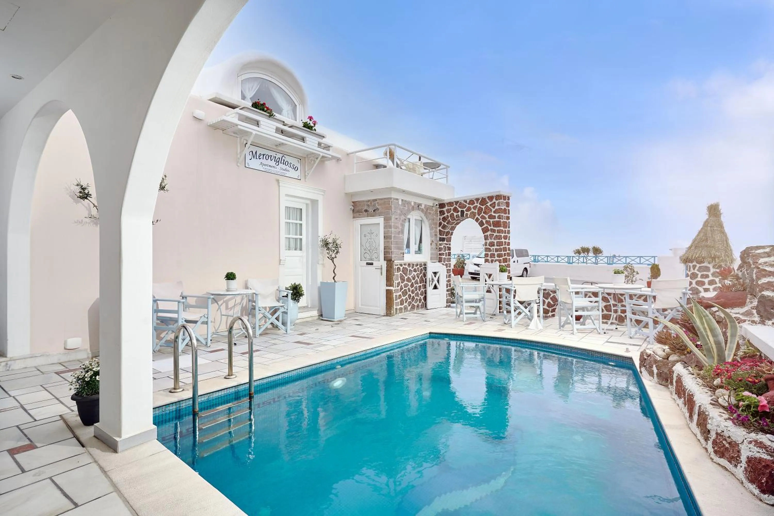 Property building in Merovigliosso