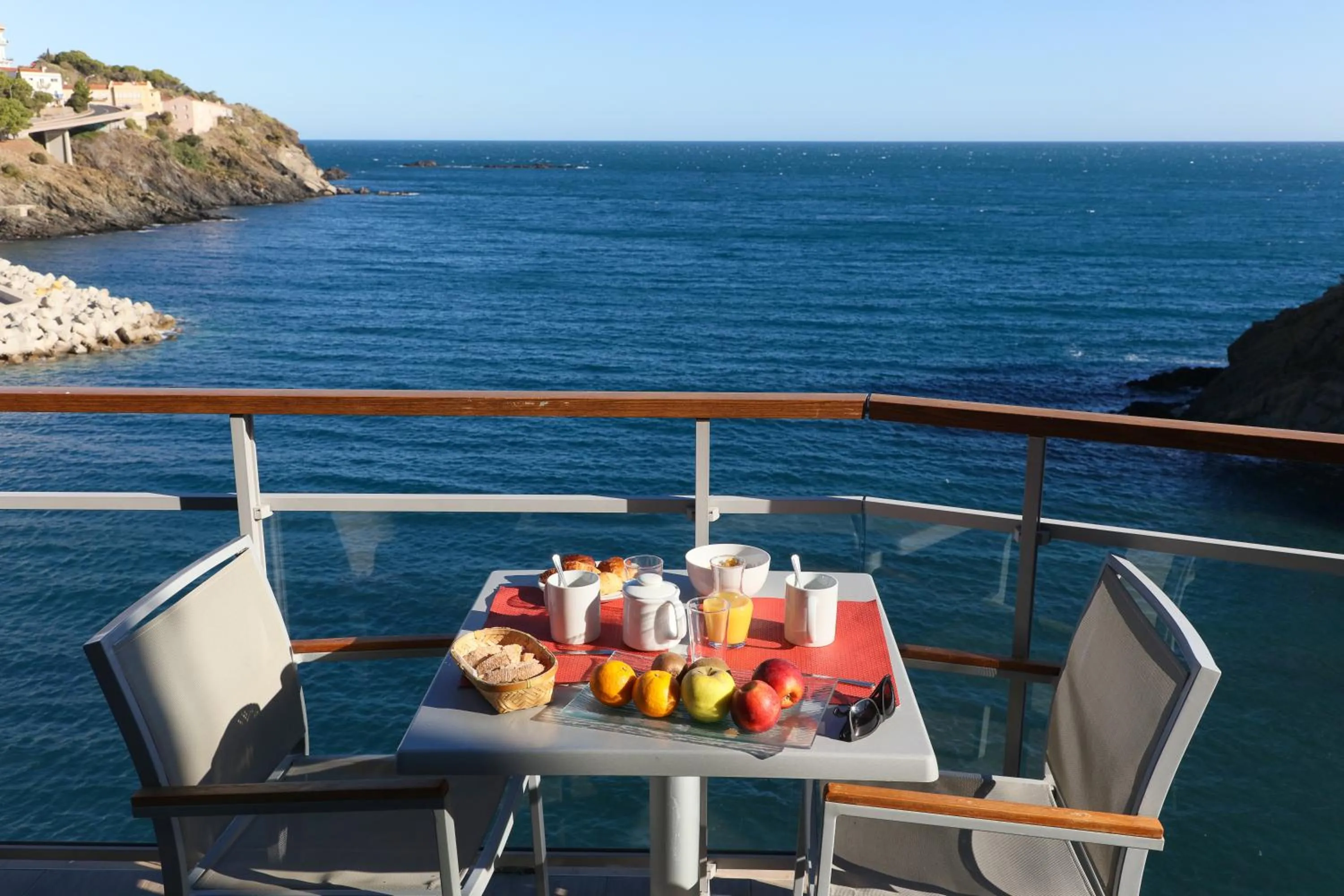Balcony/Terrace in Hotel La Vigie - Face à la mer