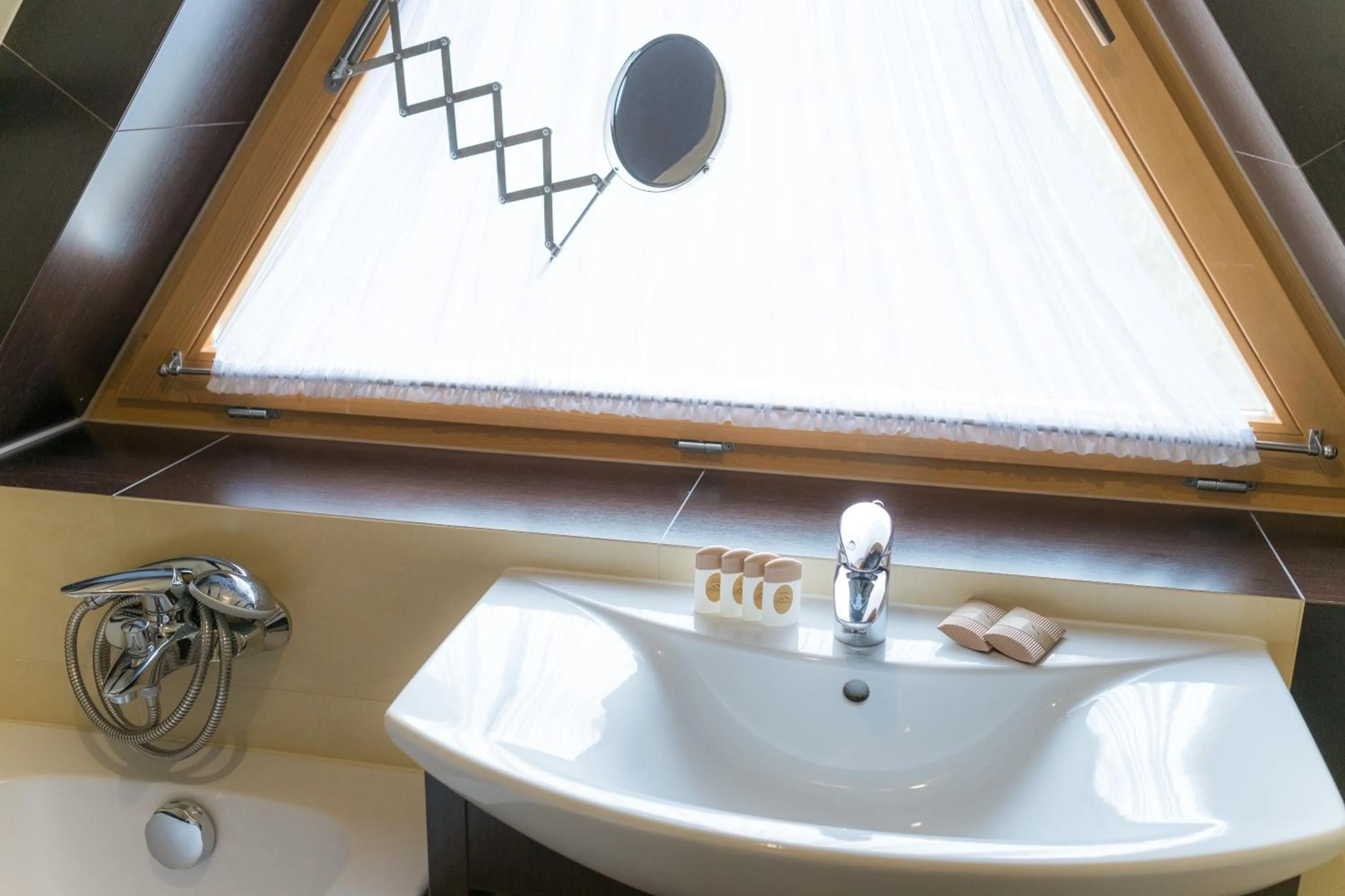 Bathroom in Aparthotel Bellamonte