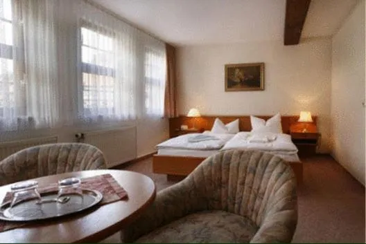 Photo of the whole room, Bed in Hotel Zum Kanzler