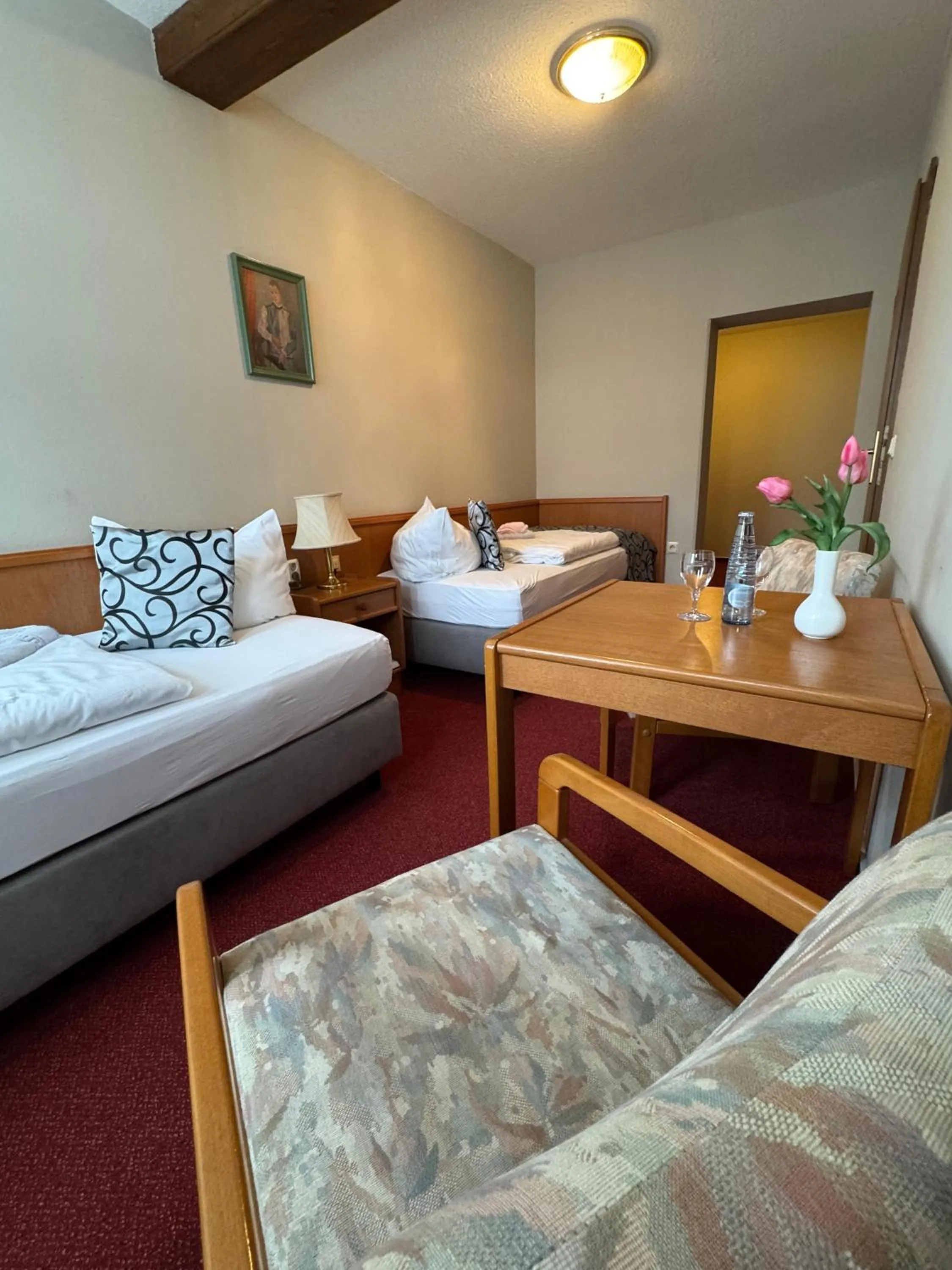 Photo of the whole room, Bed in Hotel Zum Kanzler