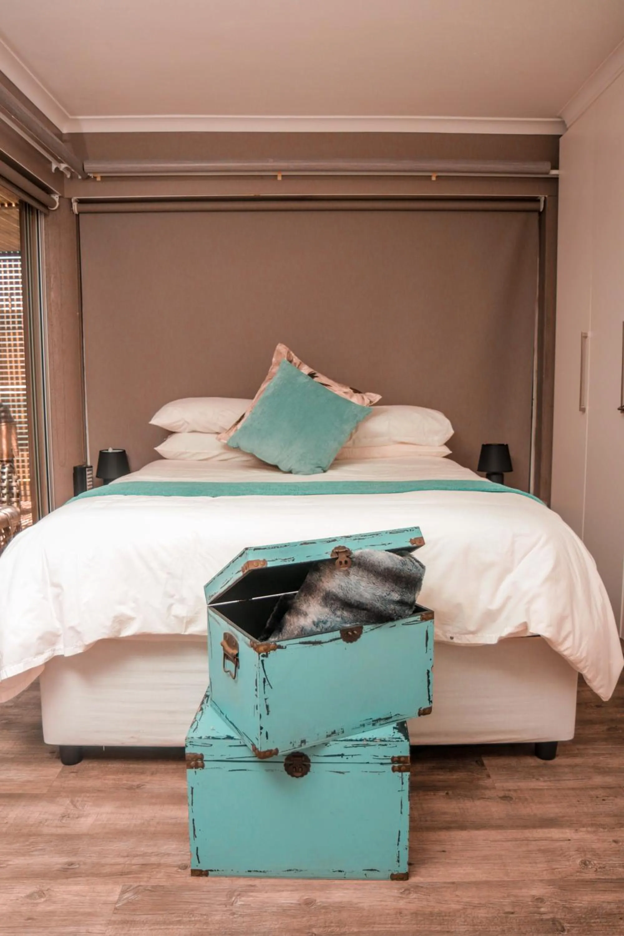 Bed in Nine on Uys street B & B