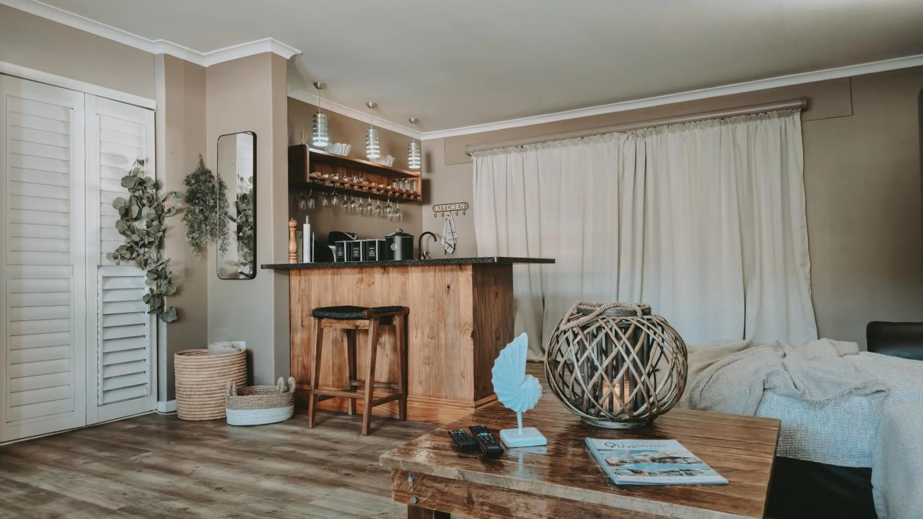 Nine on Uys street B & B