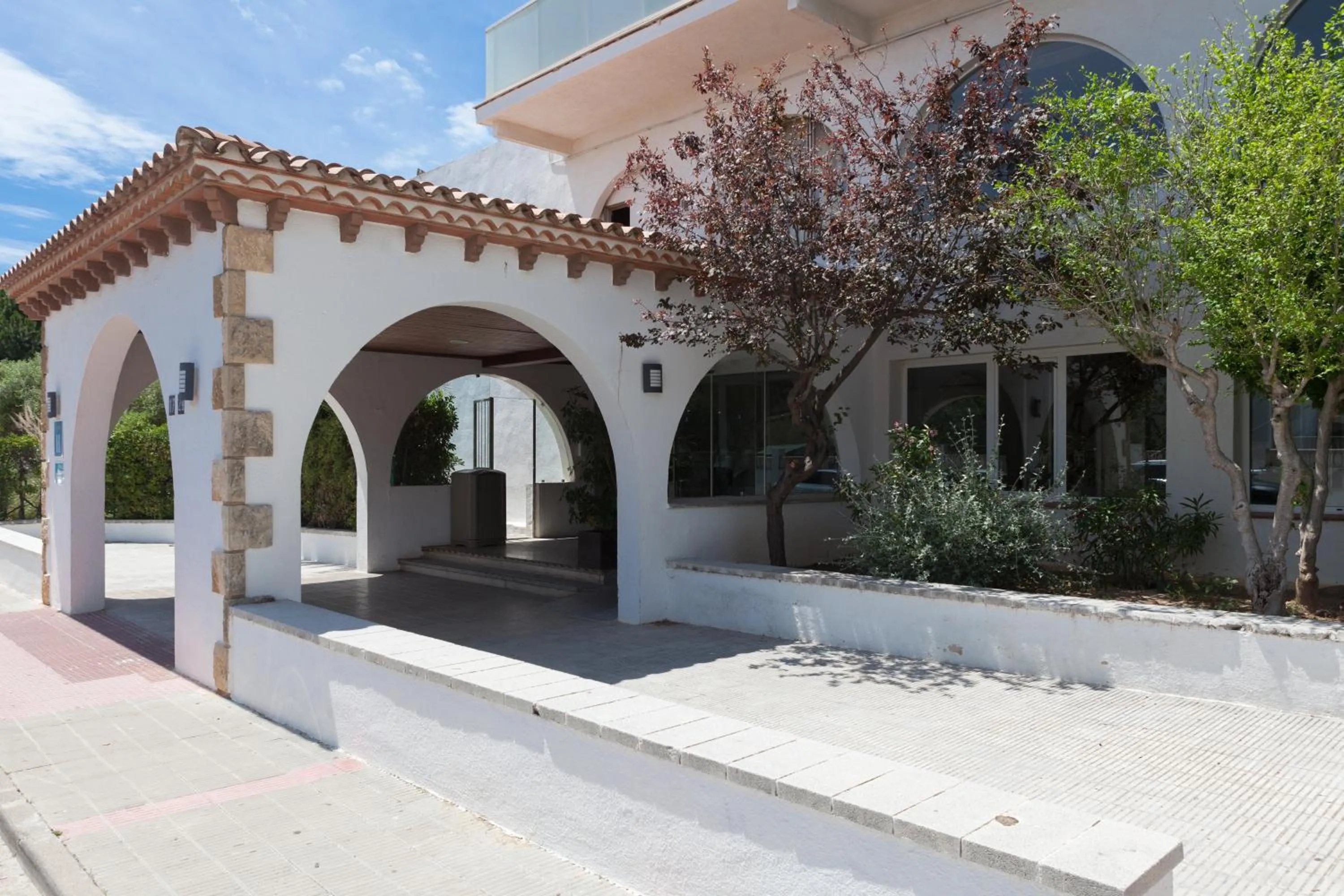 Facade/entrance in Ibersol Playa Dorada