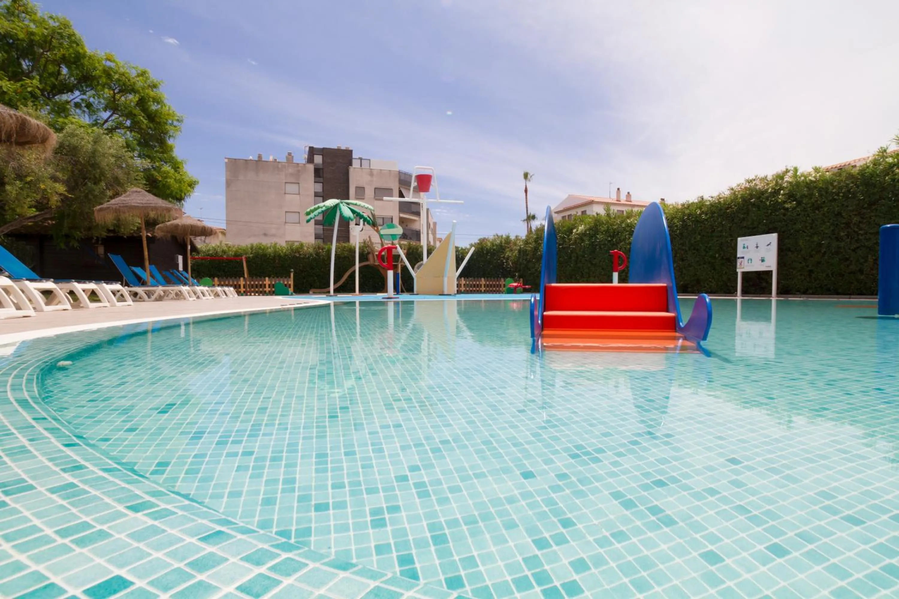Swimming pool in Ibersol Playa Dorada