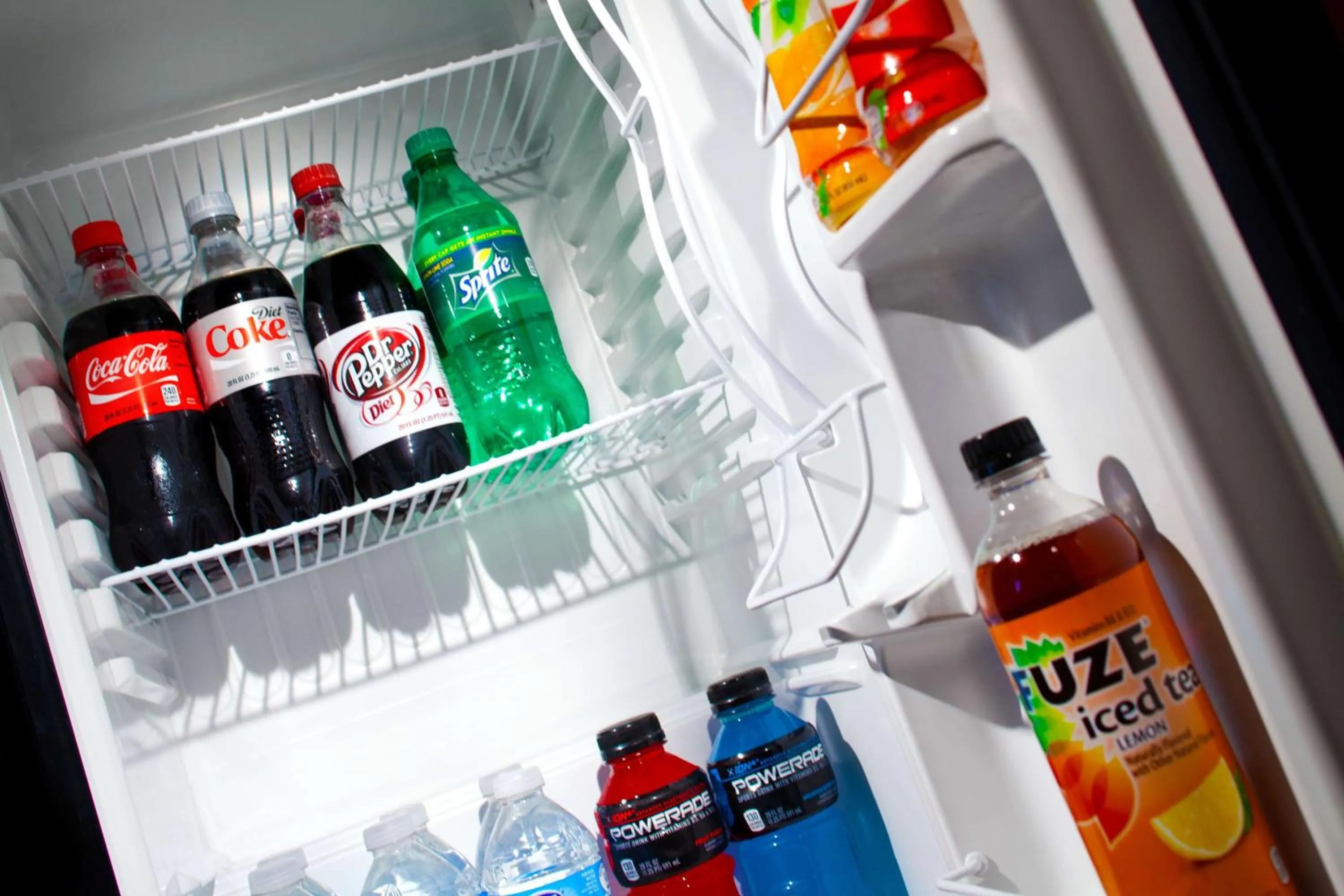 Kitchen or kitchenette in Embassy Suites Syracuse