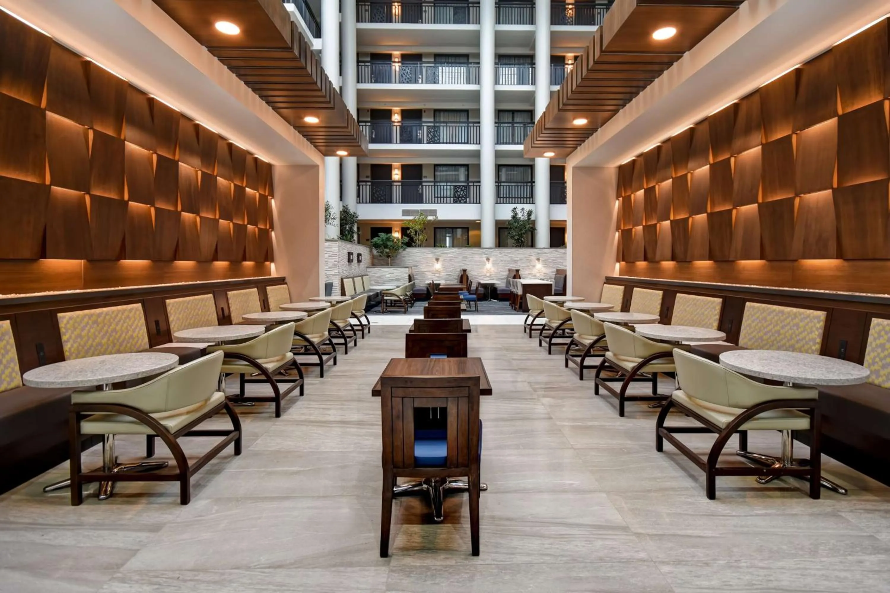 Breakfast in Embassy Suites Syracuse