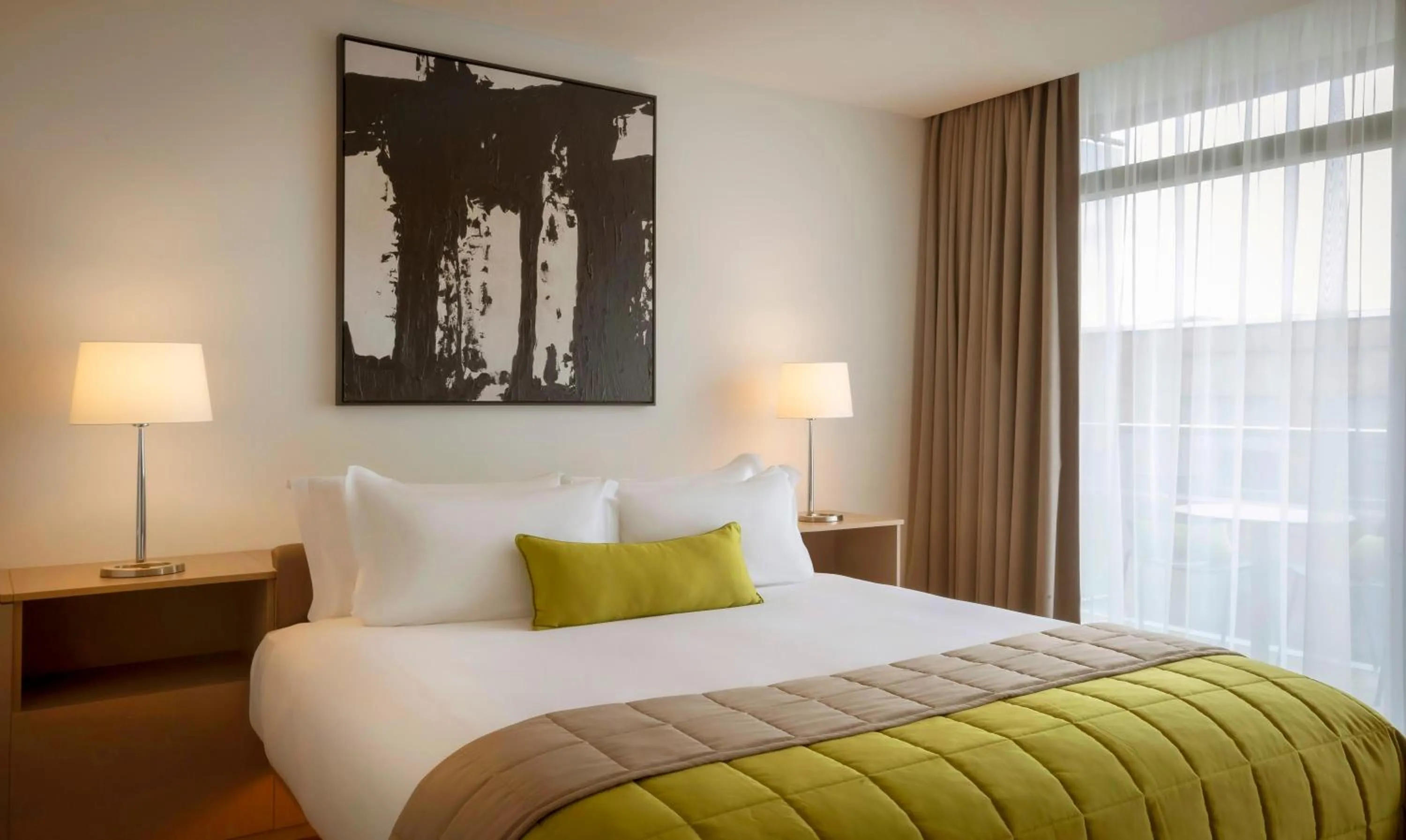 Bed in The Gibson Hotel