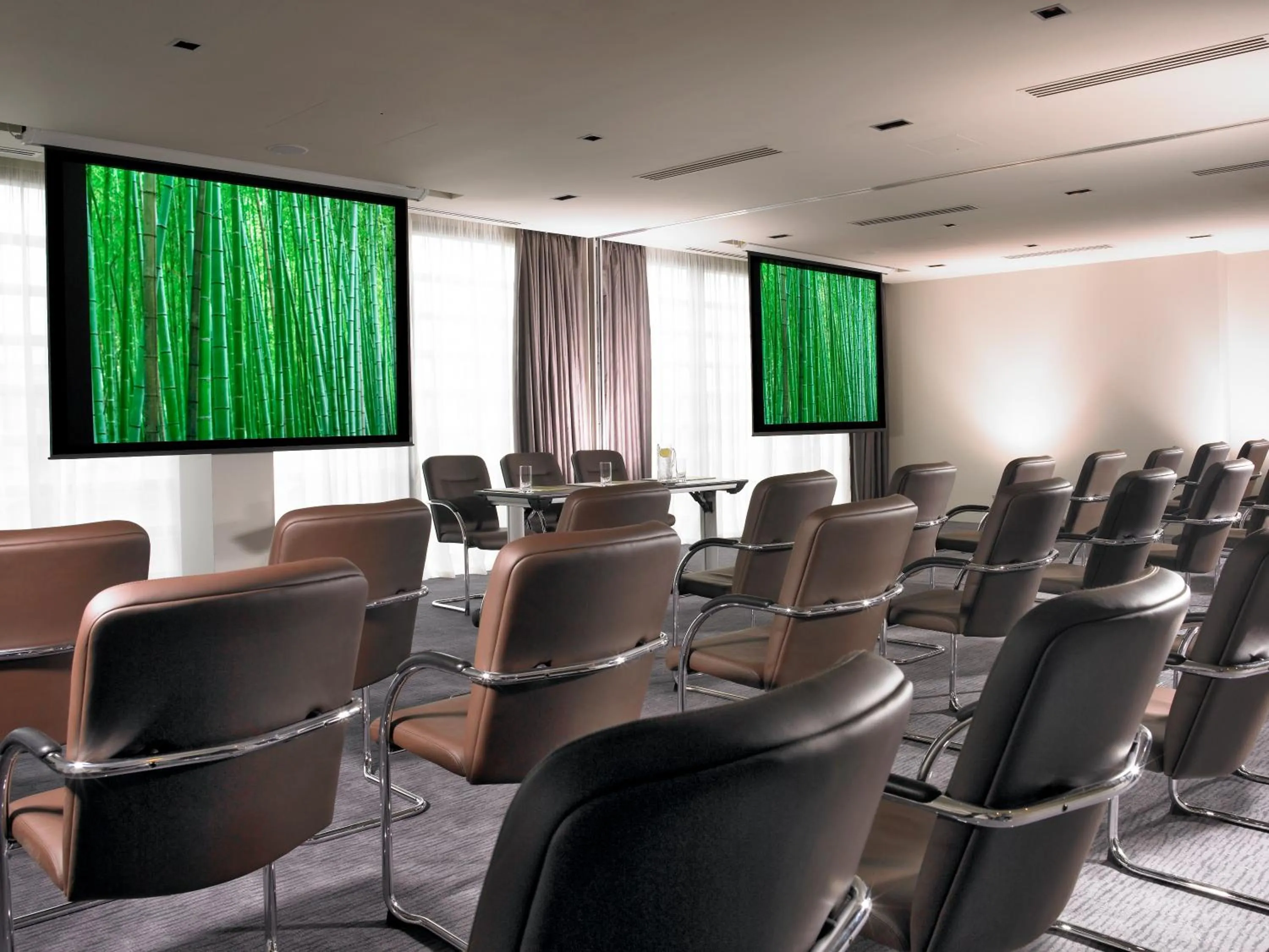 Business facilities in The Gibson Hotel