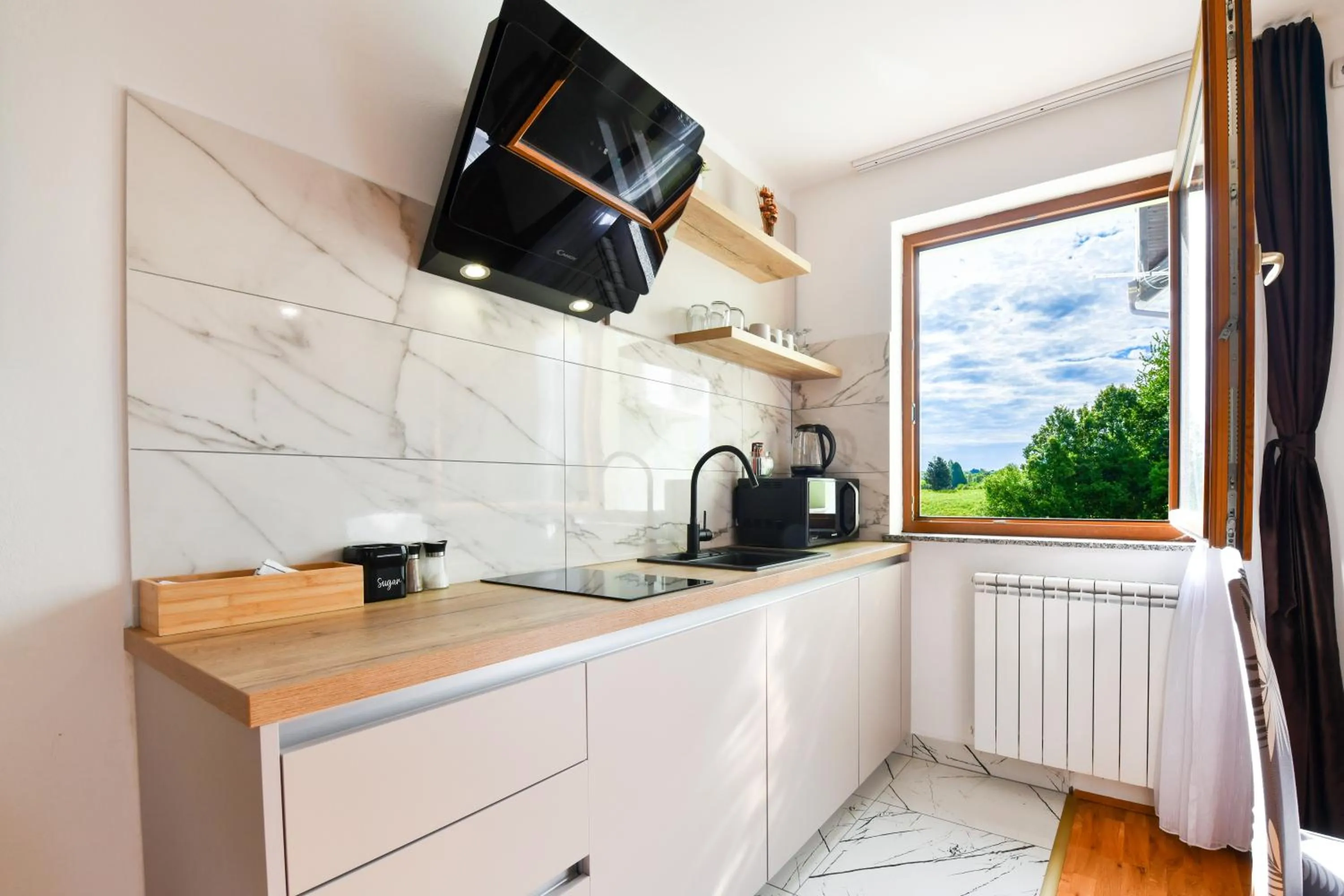 Coffee/tea facilities in Pansion Villa Cancar