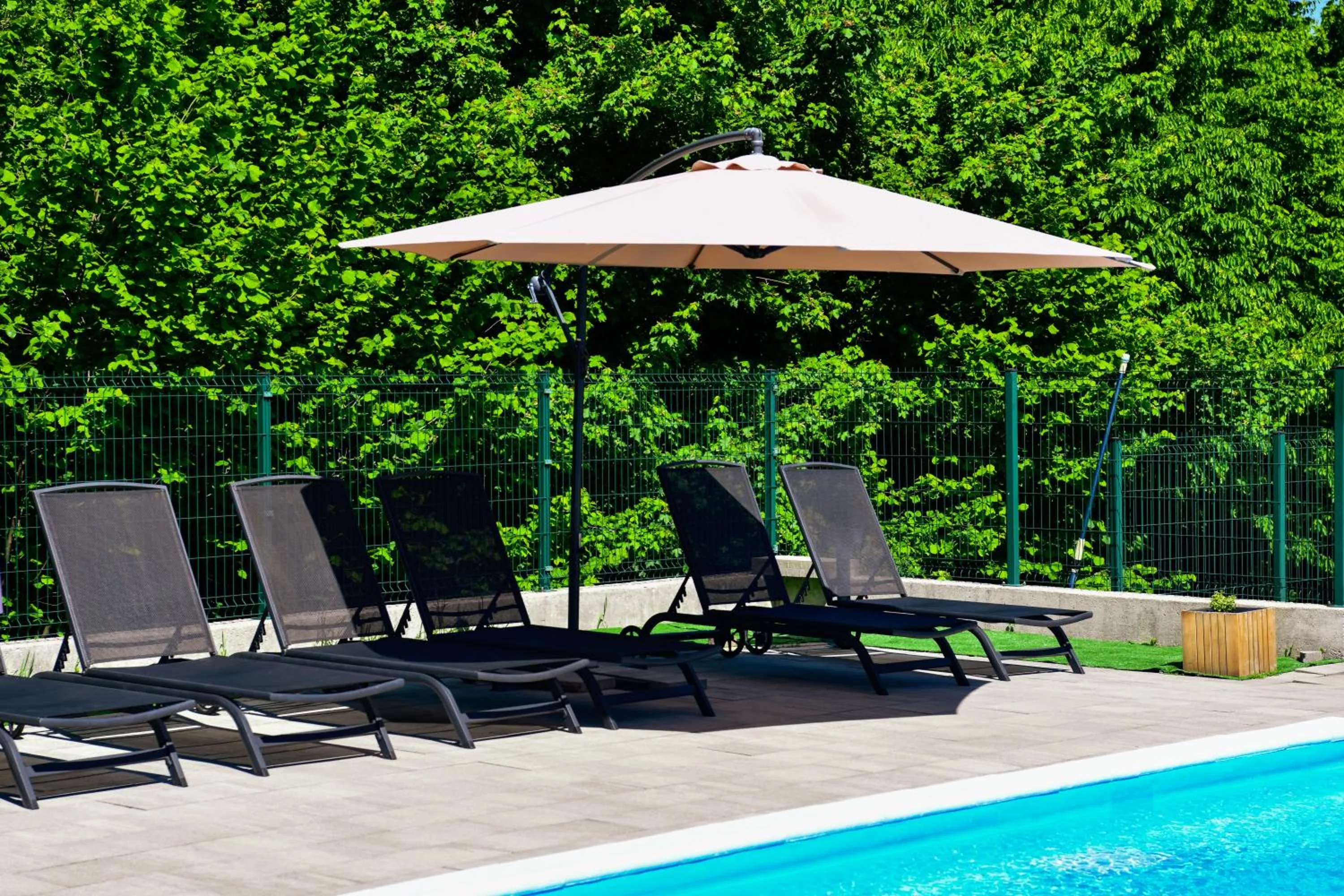 Swimming pool in Pansion Villa Cancar