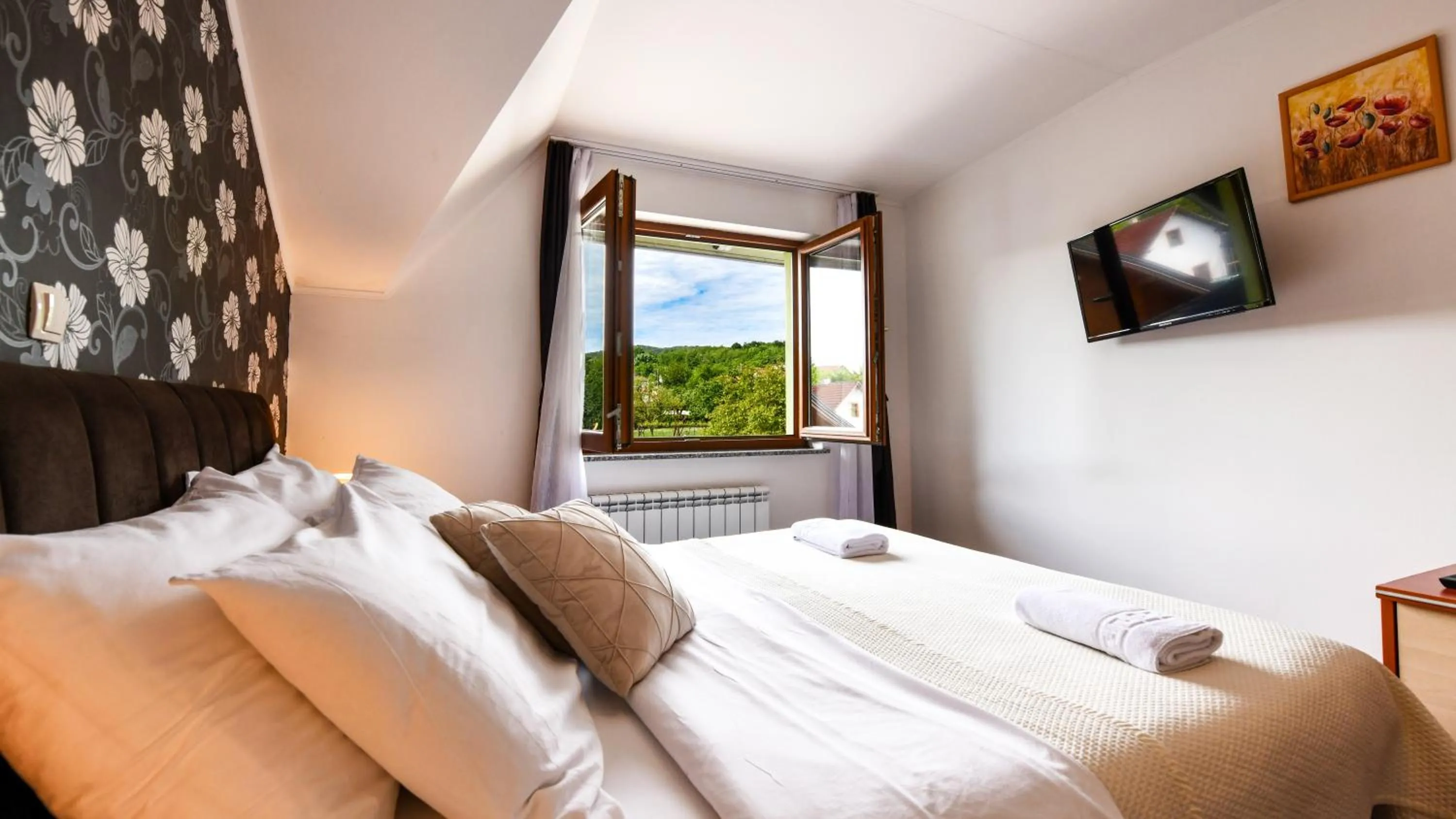 Bed in Pansion Villa Cancar