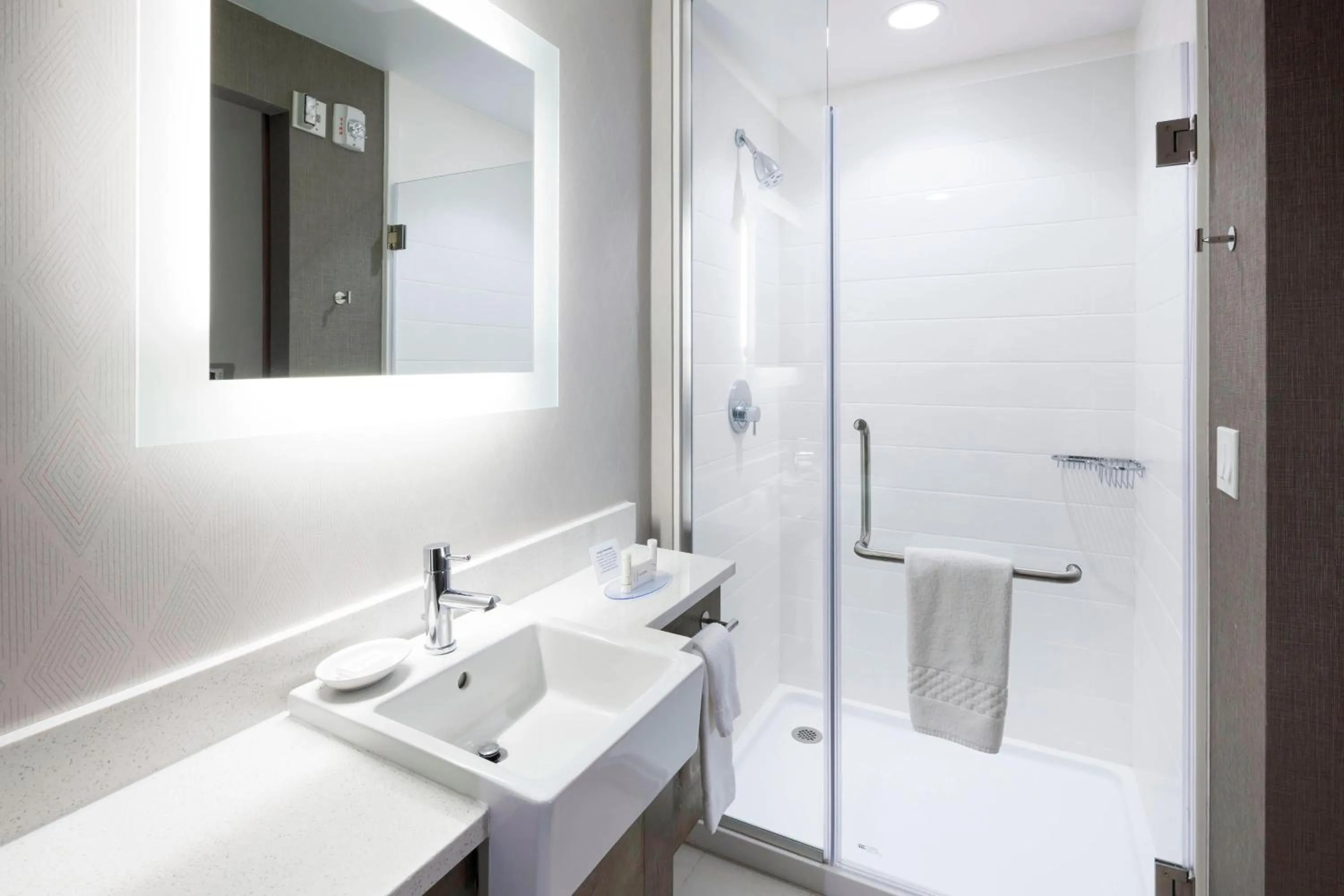 Bathroom in SpringHill Suites by Marriott Clearwater Beach