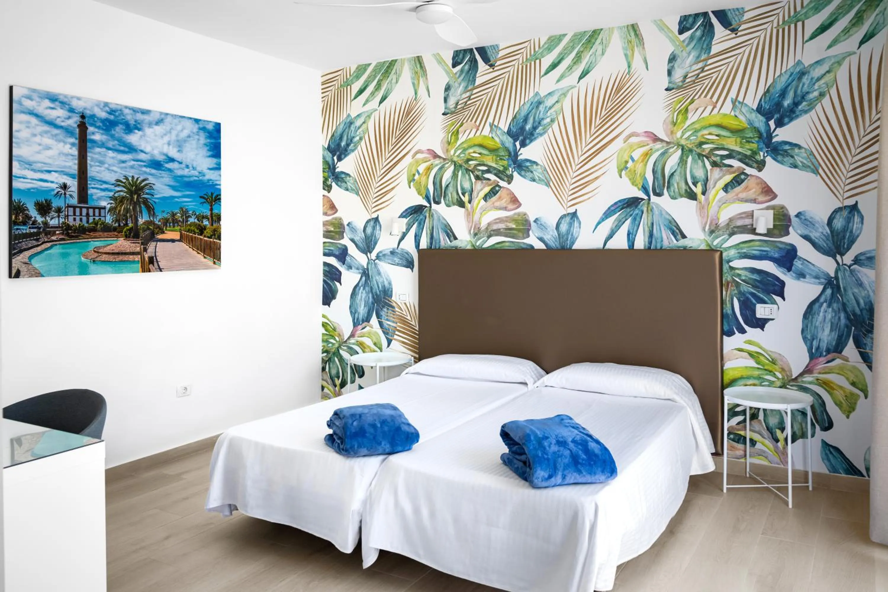 Photo of the whole room, Bed in Hotel Valencia