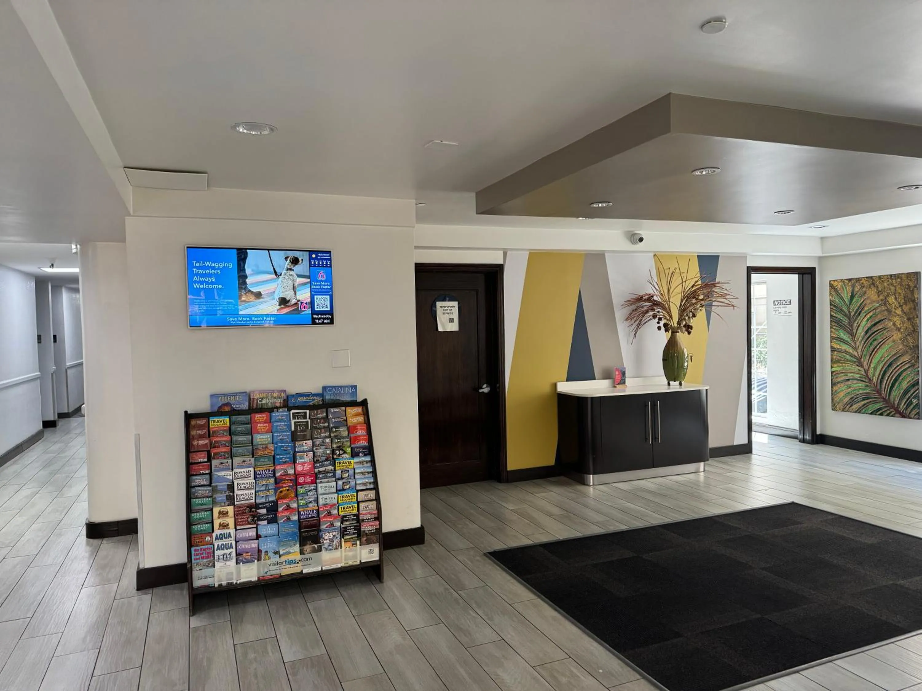 Lobby or reception in Motel 6 Hollywood
