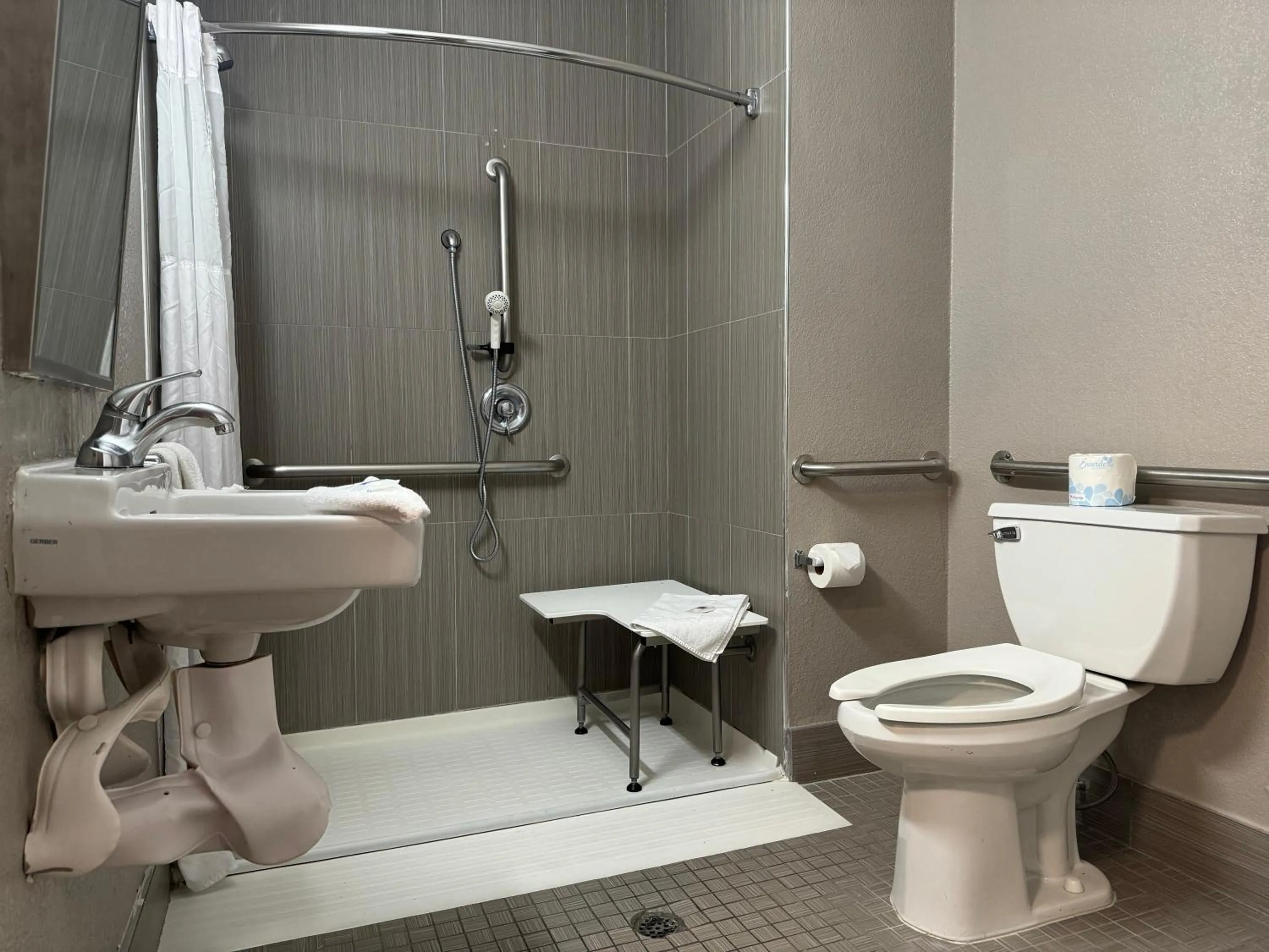 Bathroom in Motel 6 Hollywood