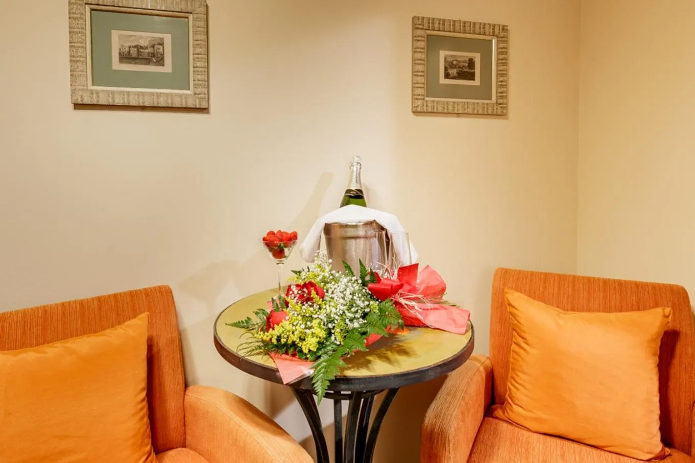 Seating area in Hotel Pousada Le Chateau