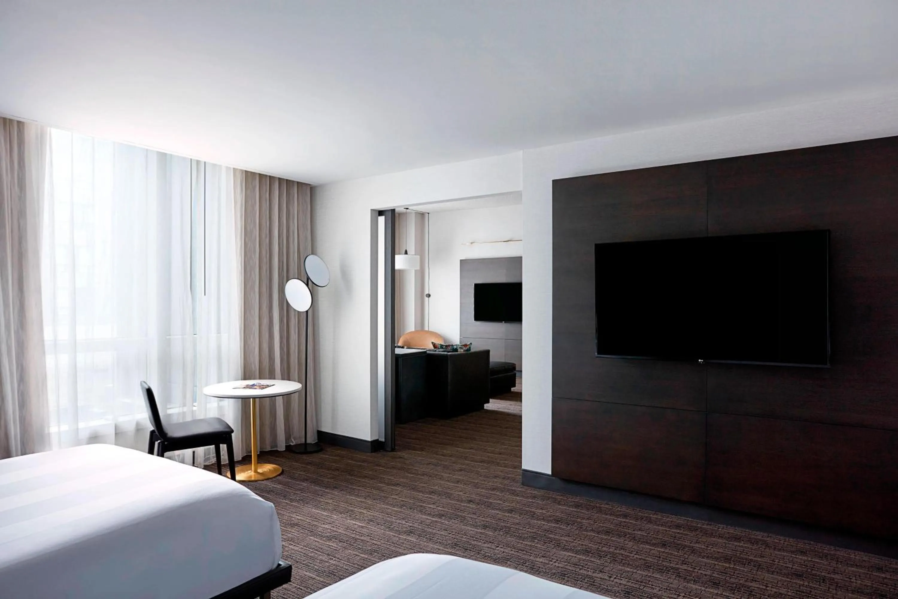 Bedroom, Bed in New York Marriott at the Brooklyn Bridge