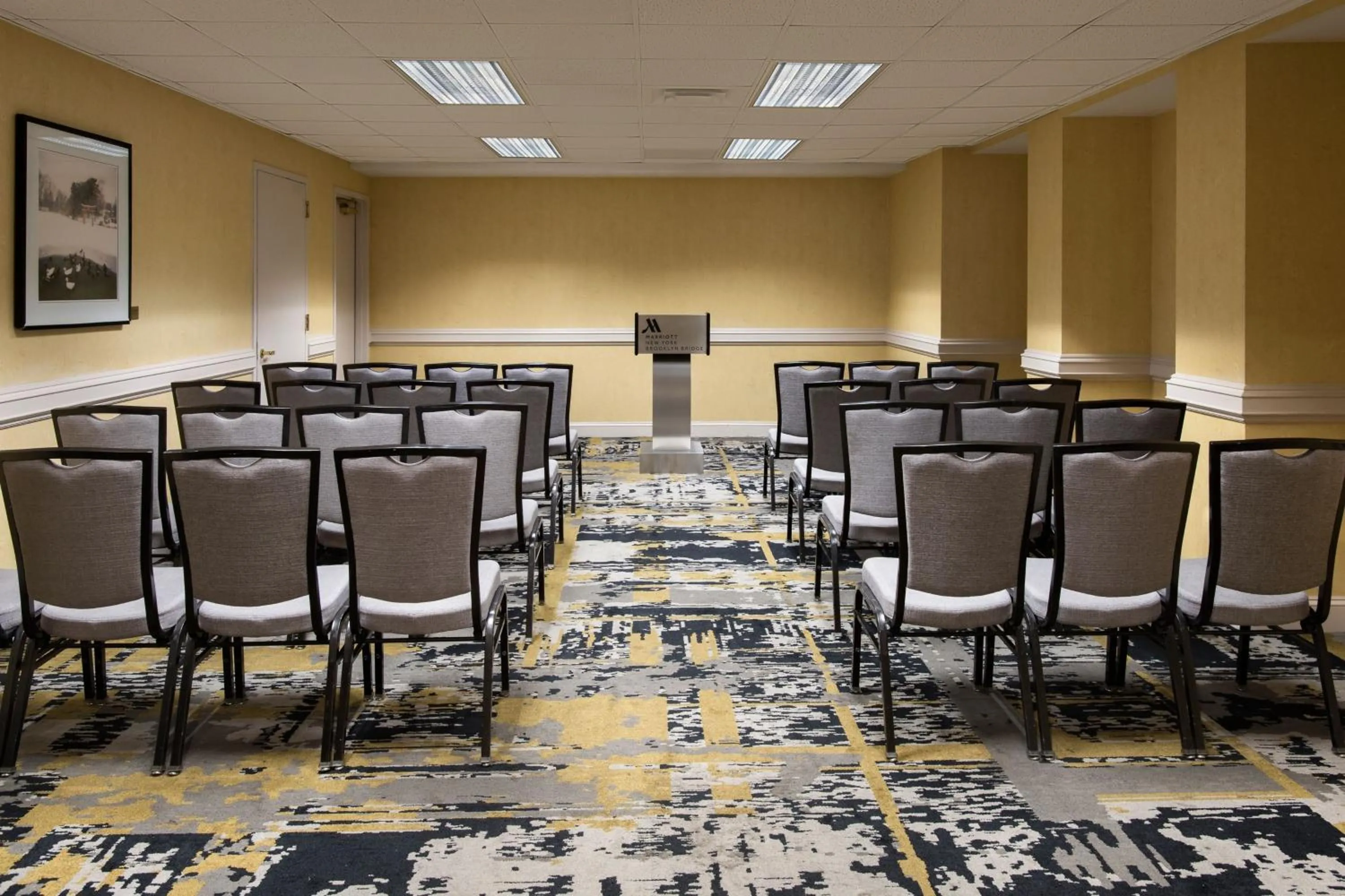 Meeting/conference room in New York Marriott at the Brooklyn Bridge