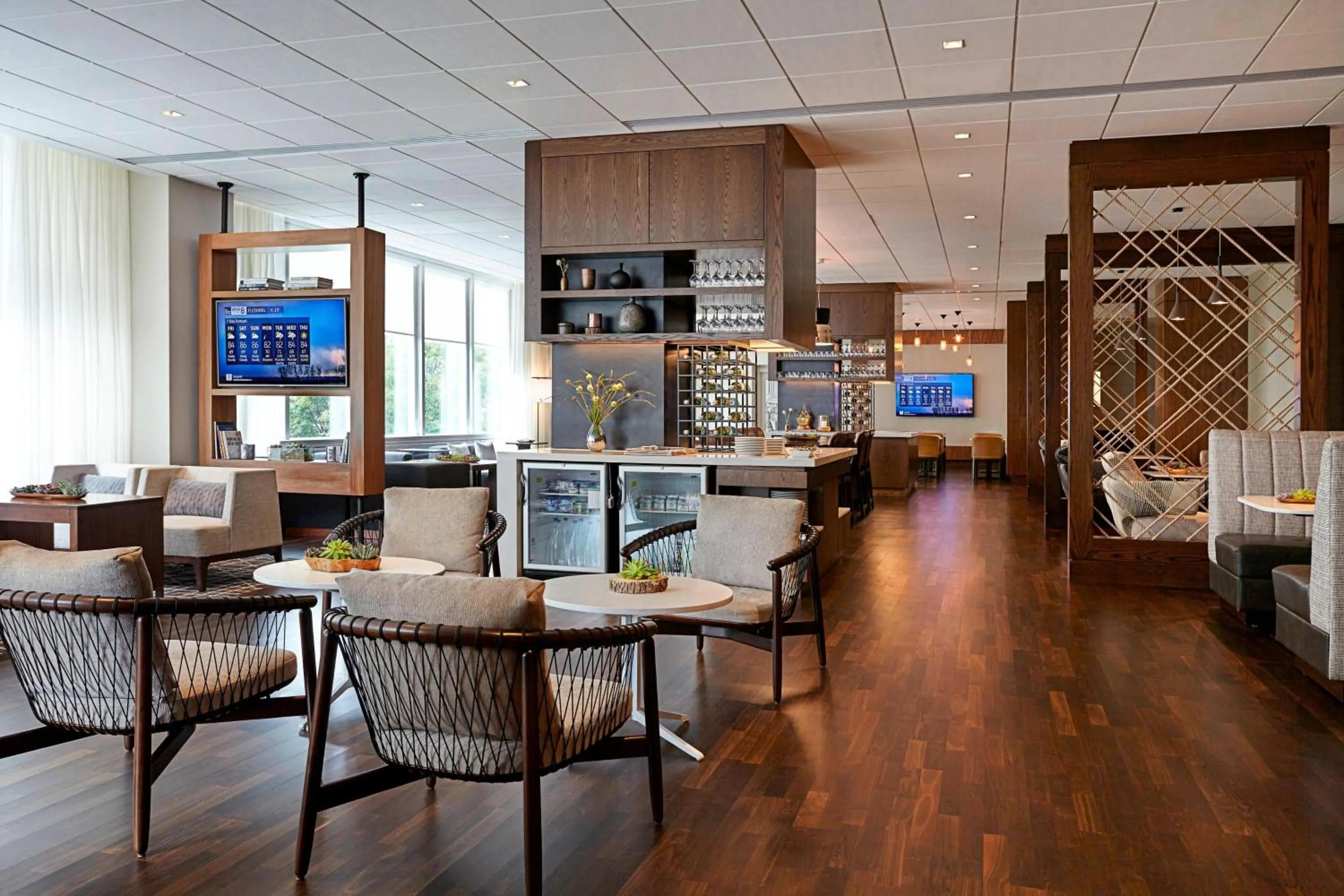 Lounge or bar in New York Marriott at the Brooklyn Bridge