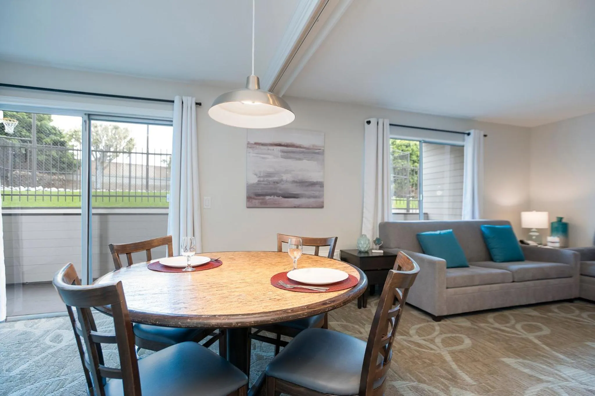 Living room in San Clemente Inn