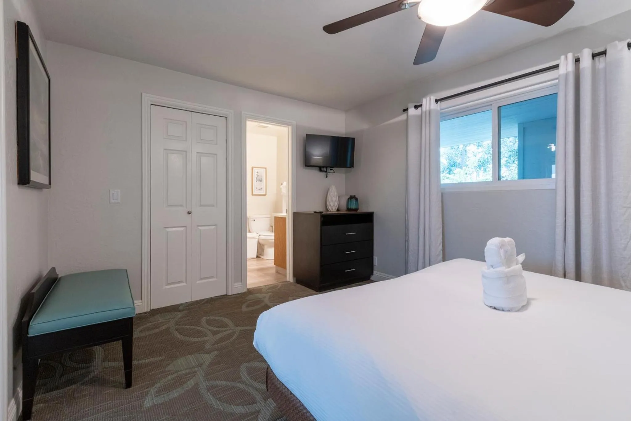 Bedroom, Bed in San Clemente Inn