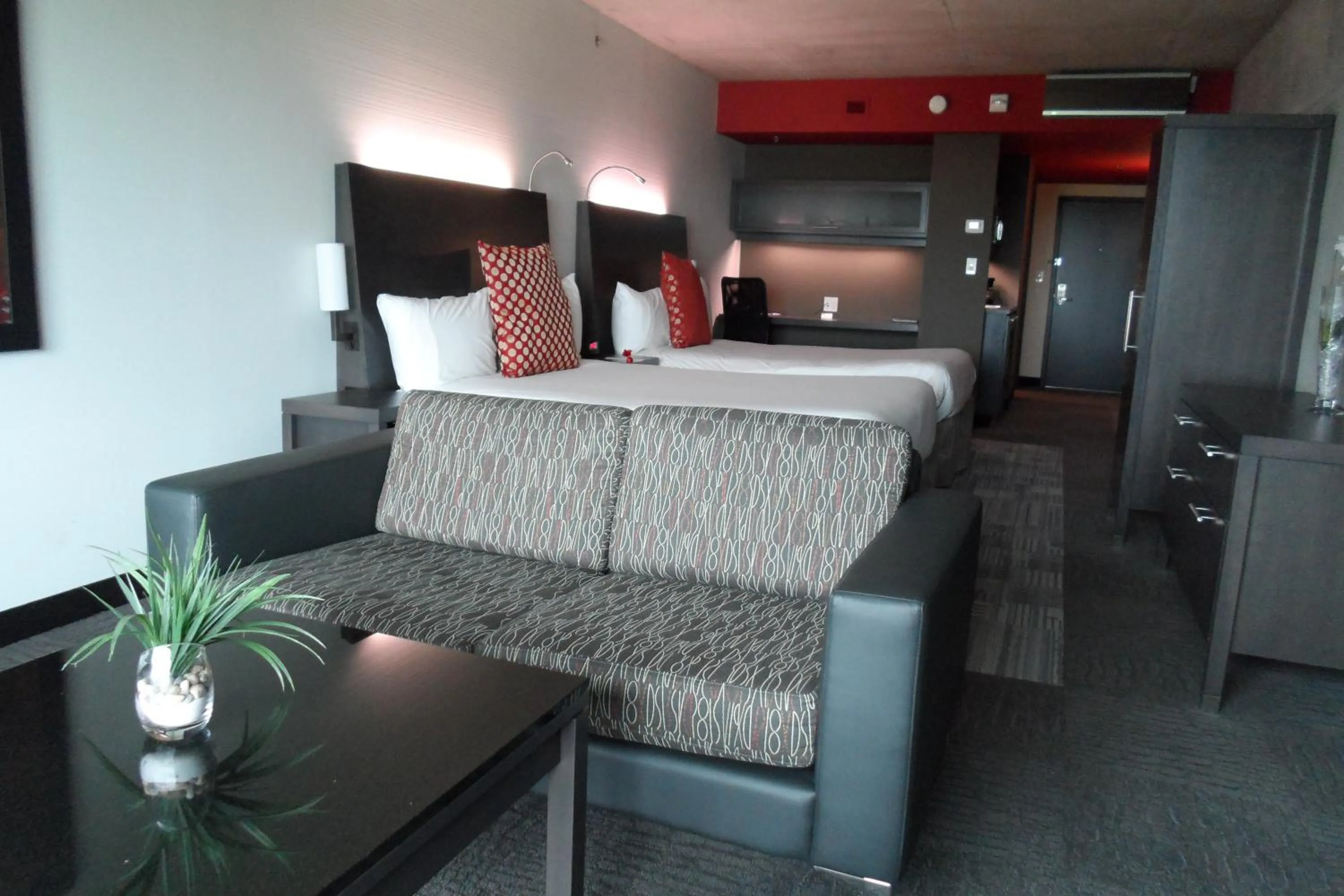 Bed in Grand Hotel Times Sherbrooke