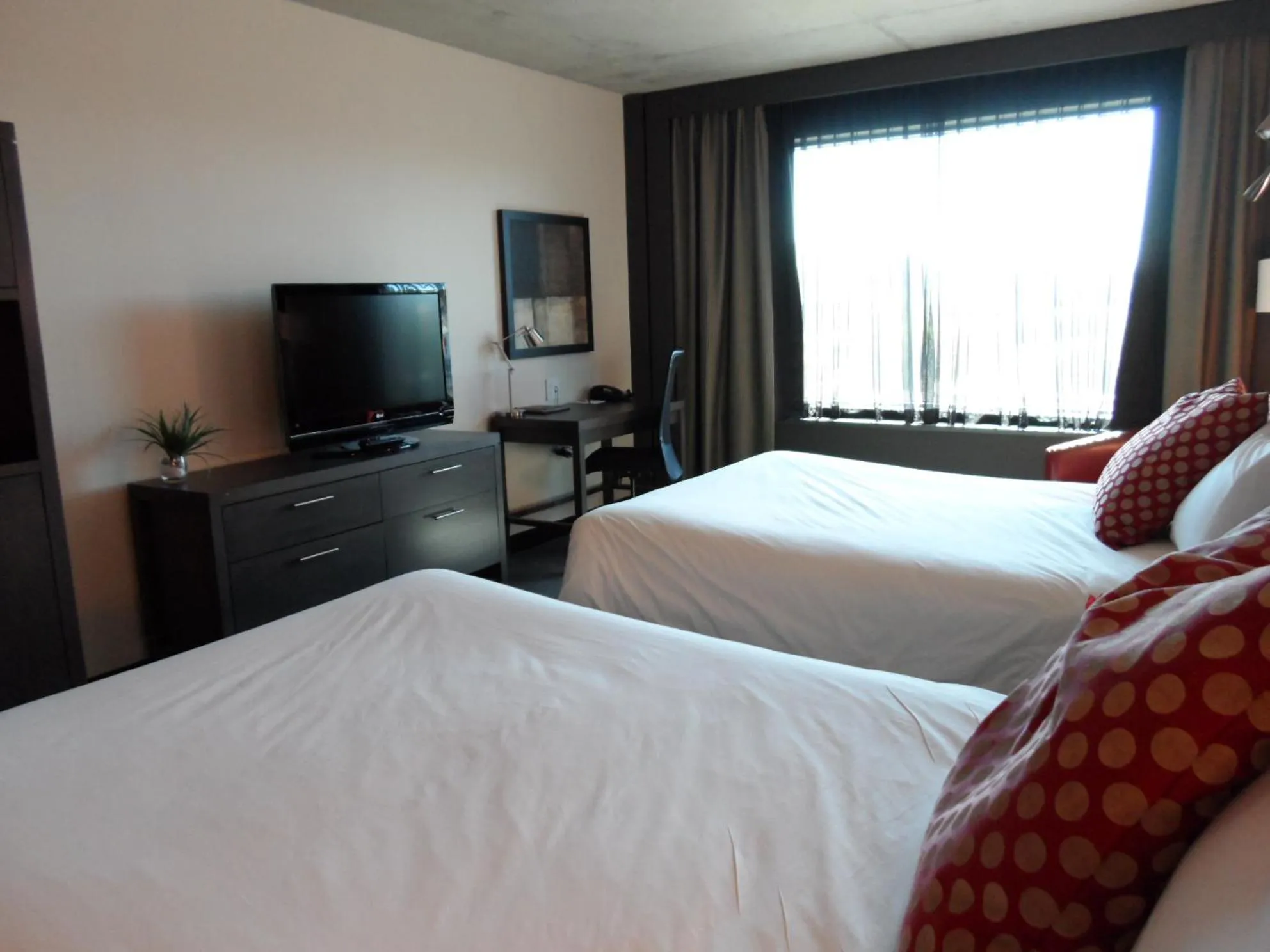 Bed in Grand Hotel Times Sherbrooke