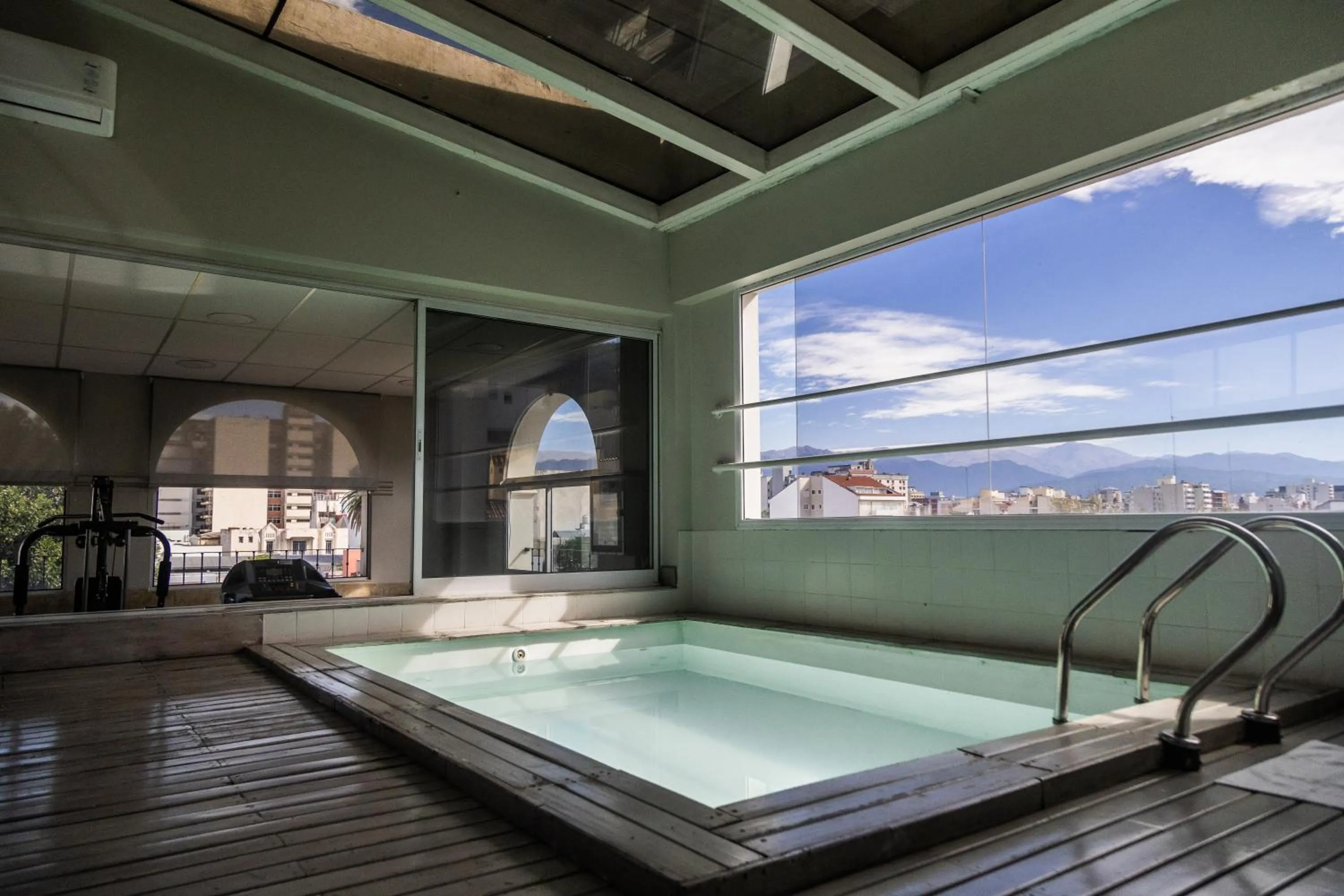 Swimming pool in Hotel Almería