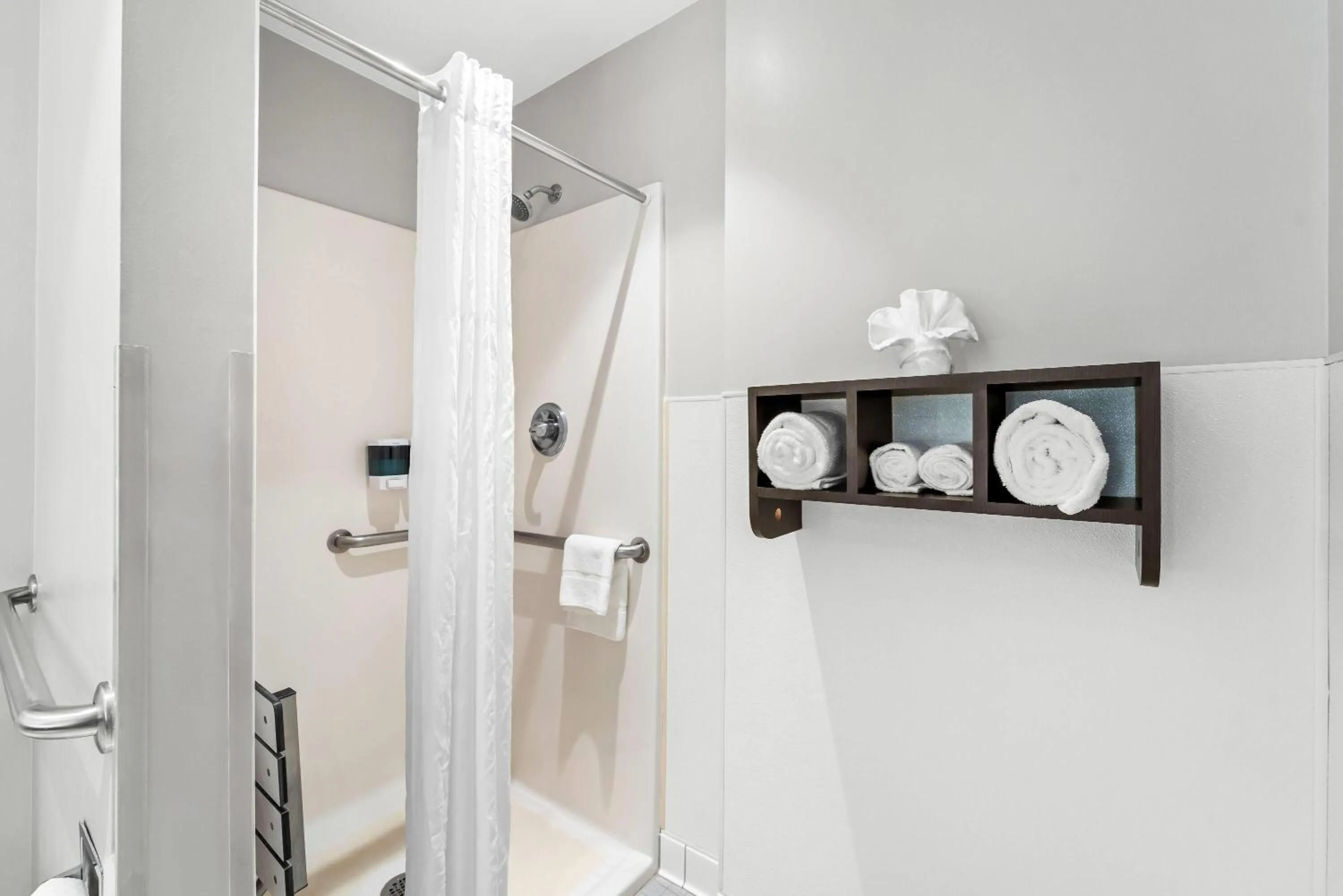 Shower in Days Inn & Suites by Wyndham Fort Myers Near JetBlue Park