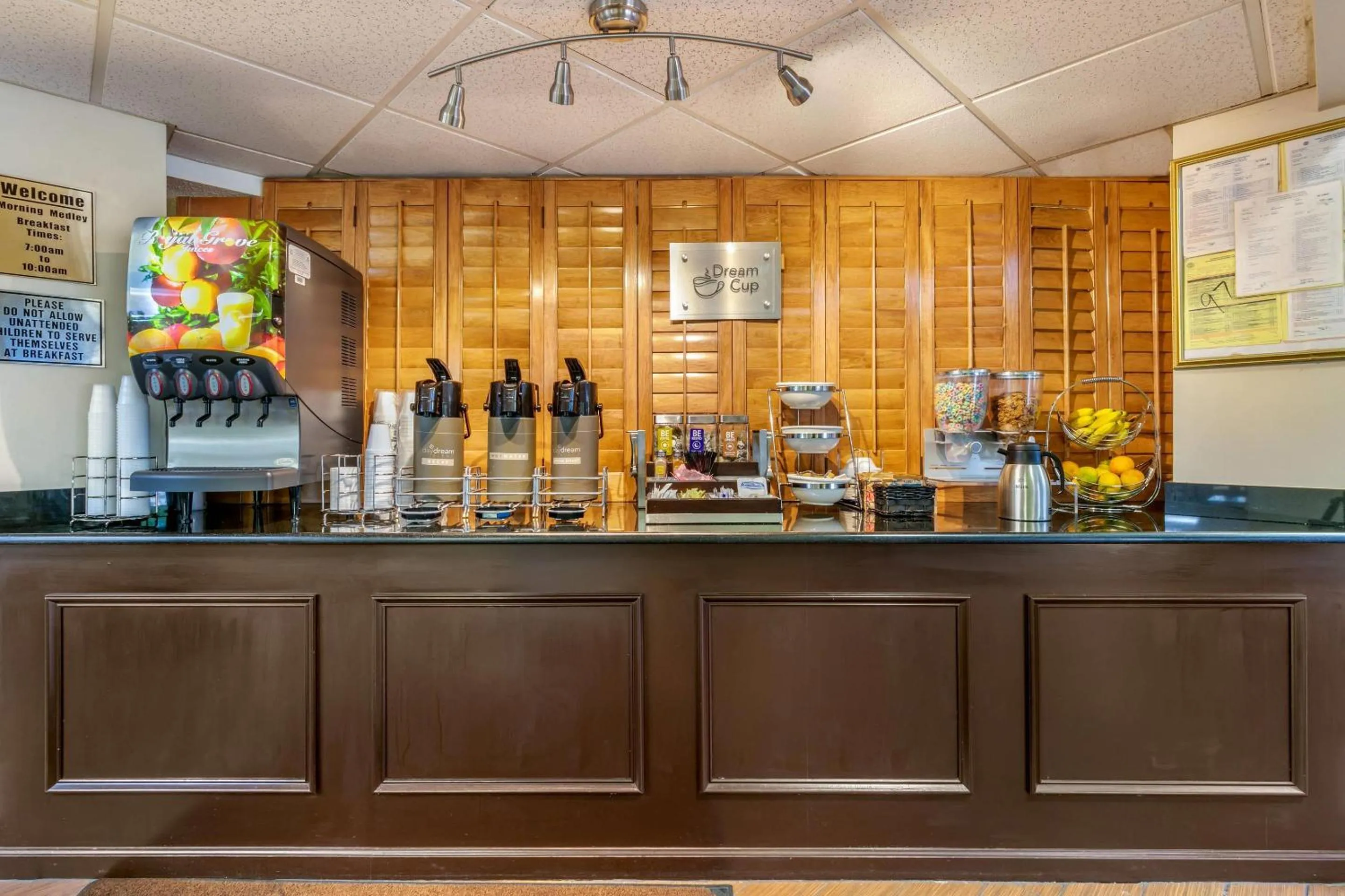 Breakfast in Sleep Inn & Suites near Sports World Blvd