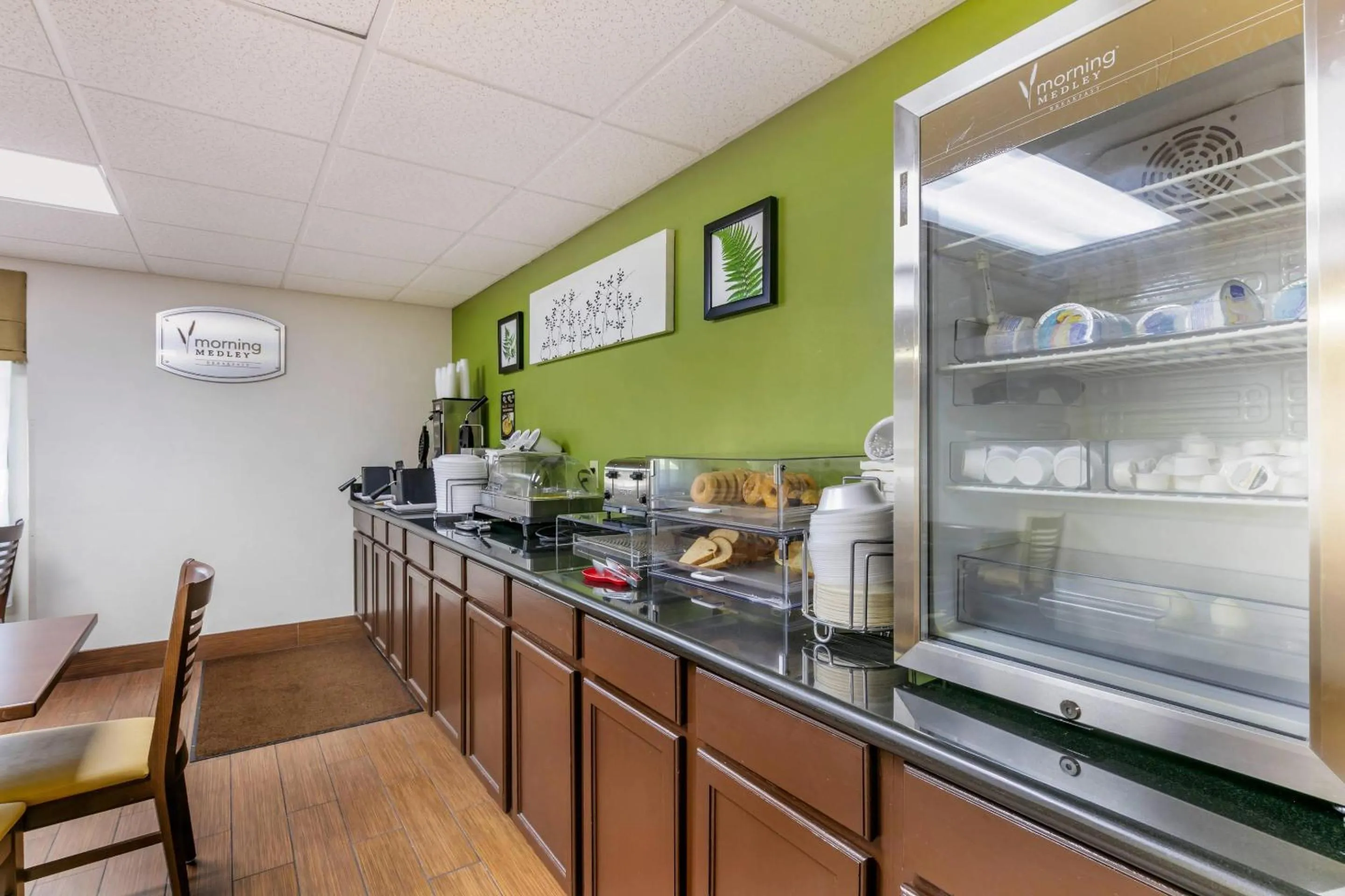 Breakfast in Sleep Inn & Suites near Sports World Blvd