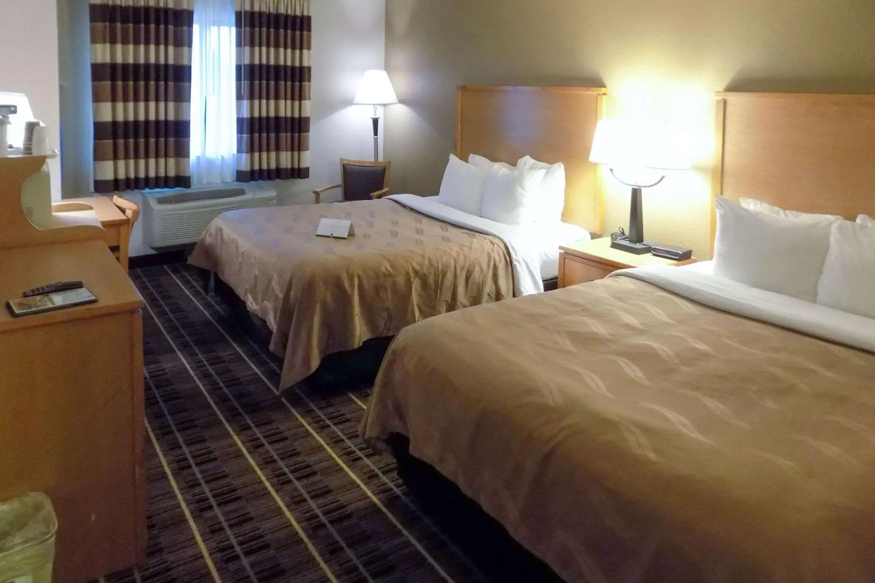 Queen Room with Two Queen Beds in Quality Inn DFW Airport North - Irving Queen Room with Two Queen Beds in Quality Inn DFW Airport North - Irving
