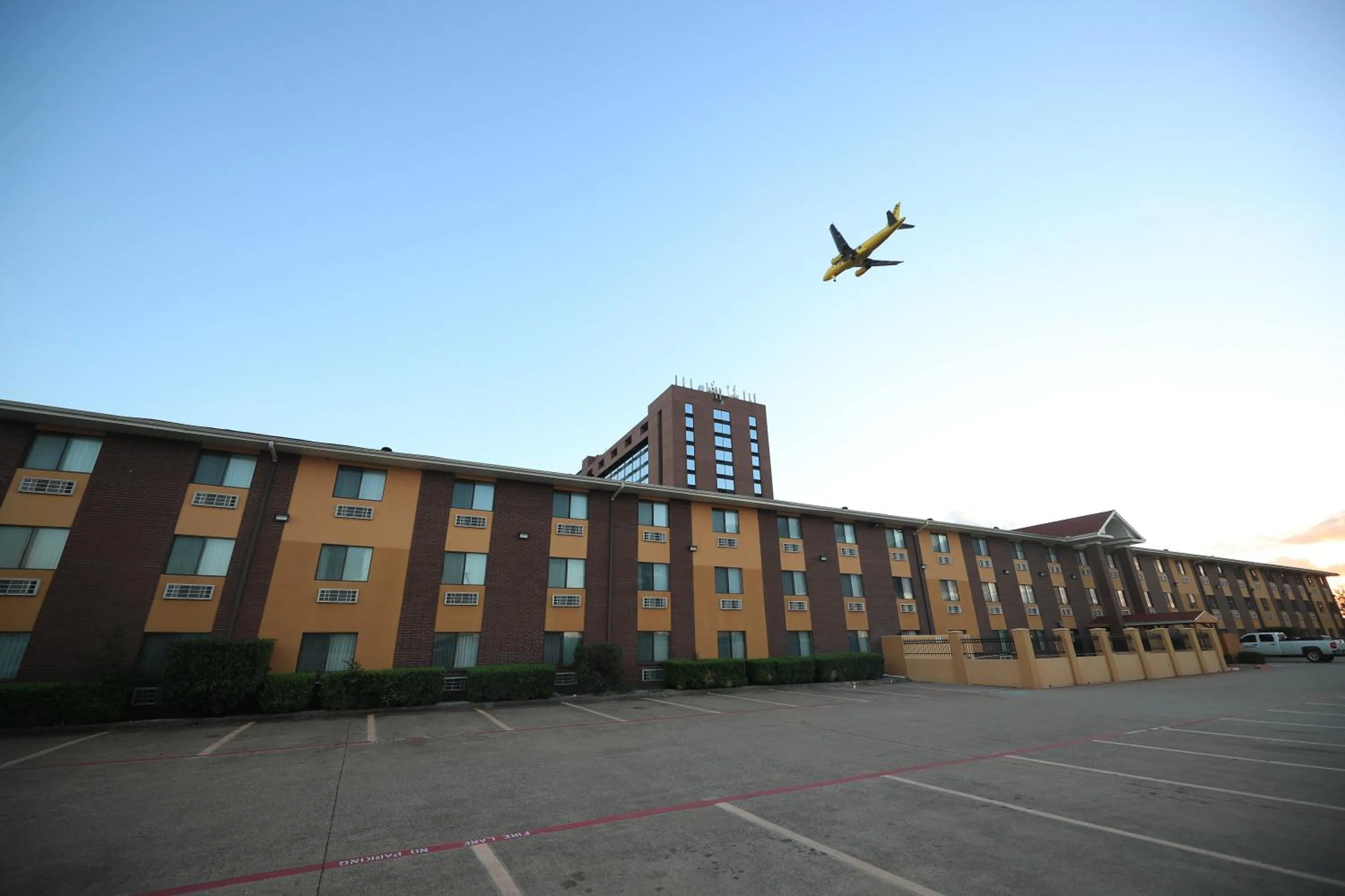 Property building in Quality Inn DFW Airport North - Irving