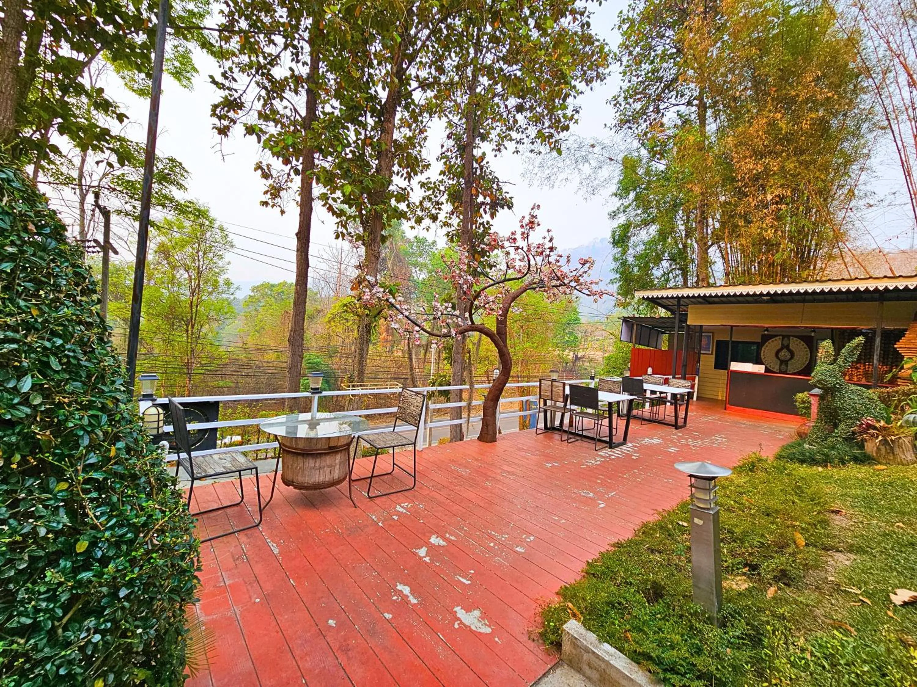 Restaurant/places to eat in Phu Jaya Floresta Resort by ALPHATEL PARTNER