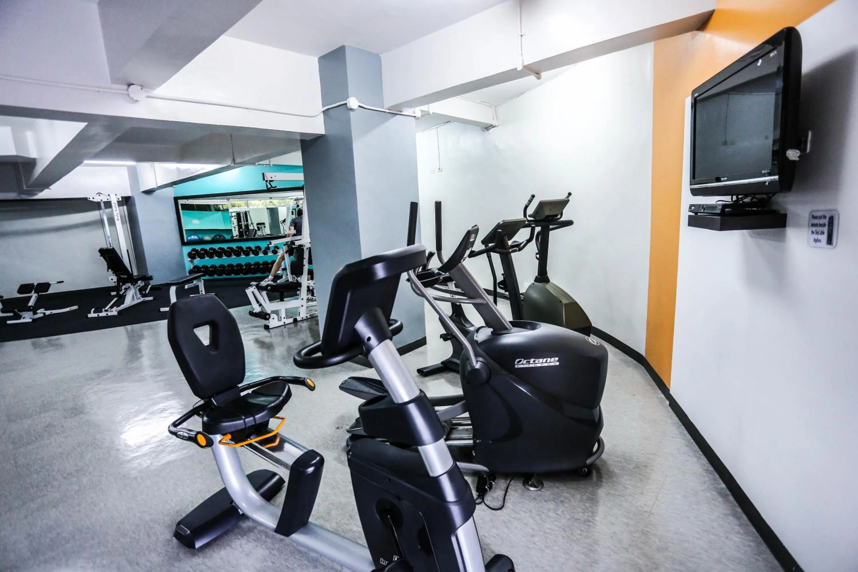 Fitness centre/facilities in The Malayan Plaza Hotel