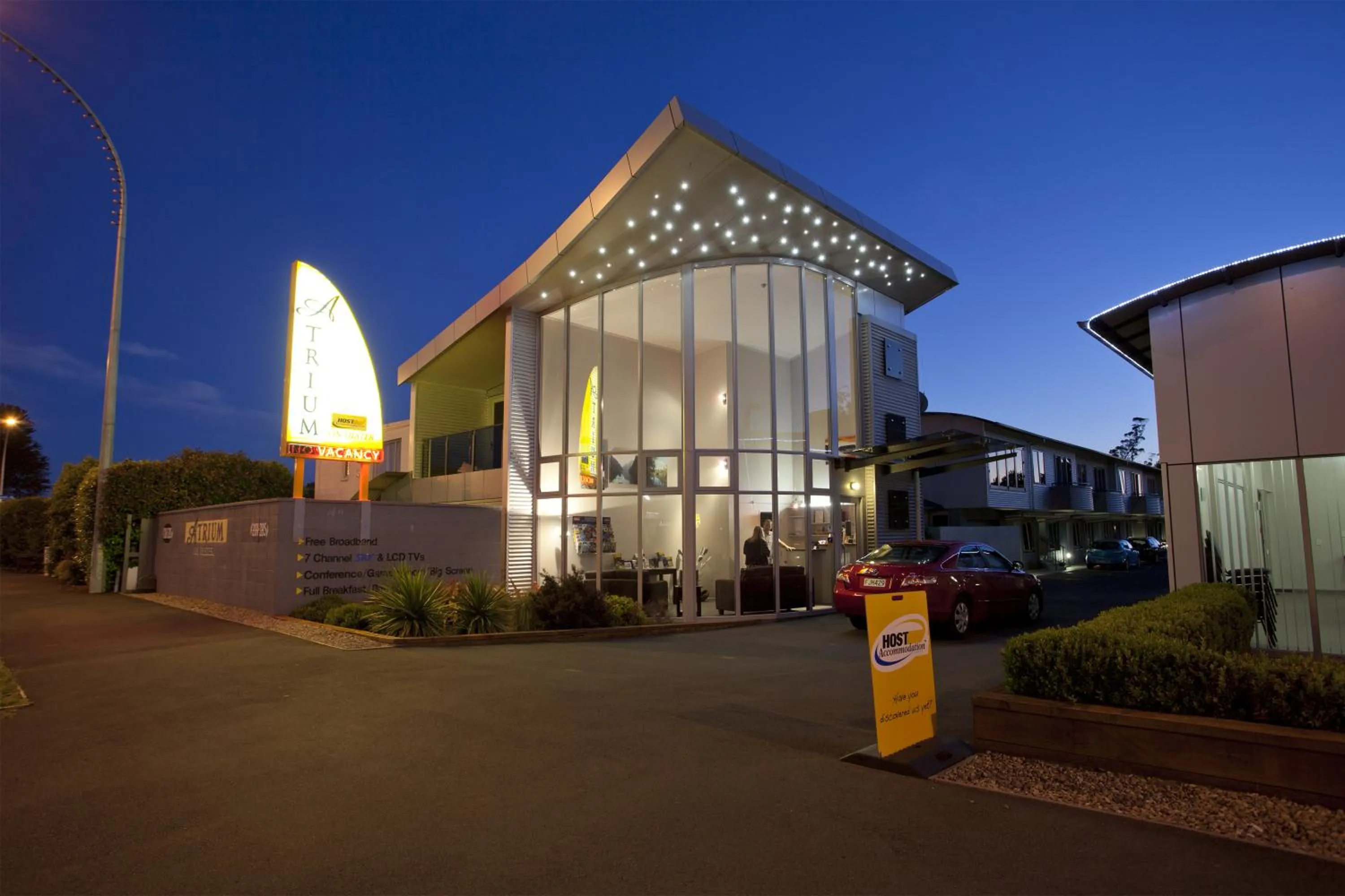 Facade/entrance in Atrium On Ulster