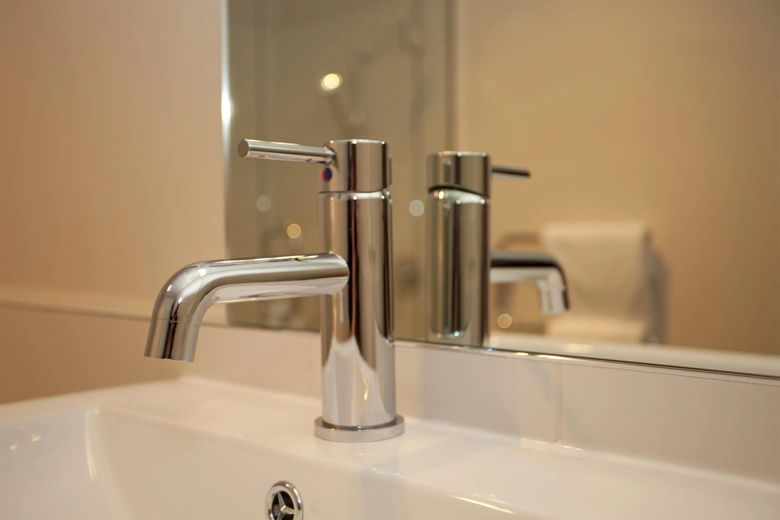 Bathroom in Atrium On Ulster