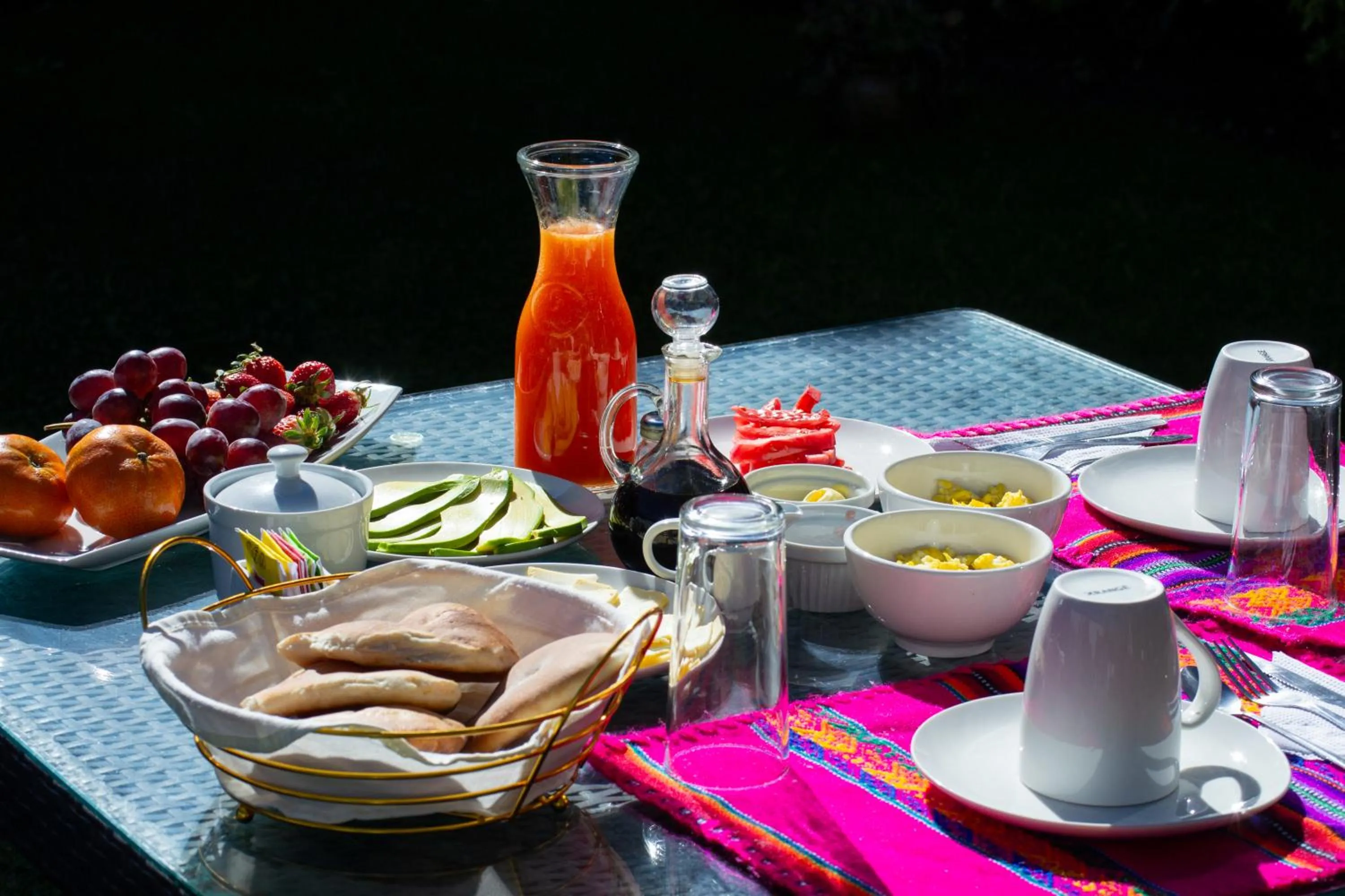 Breakfast in RHOUSE Calca