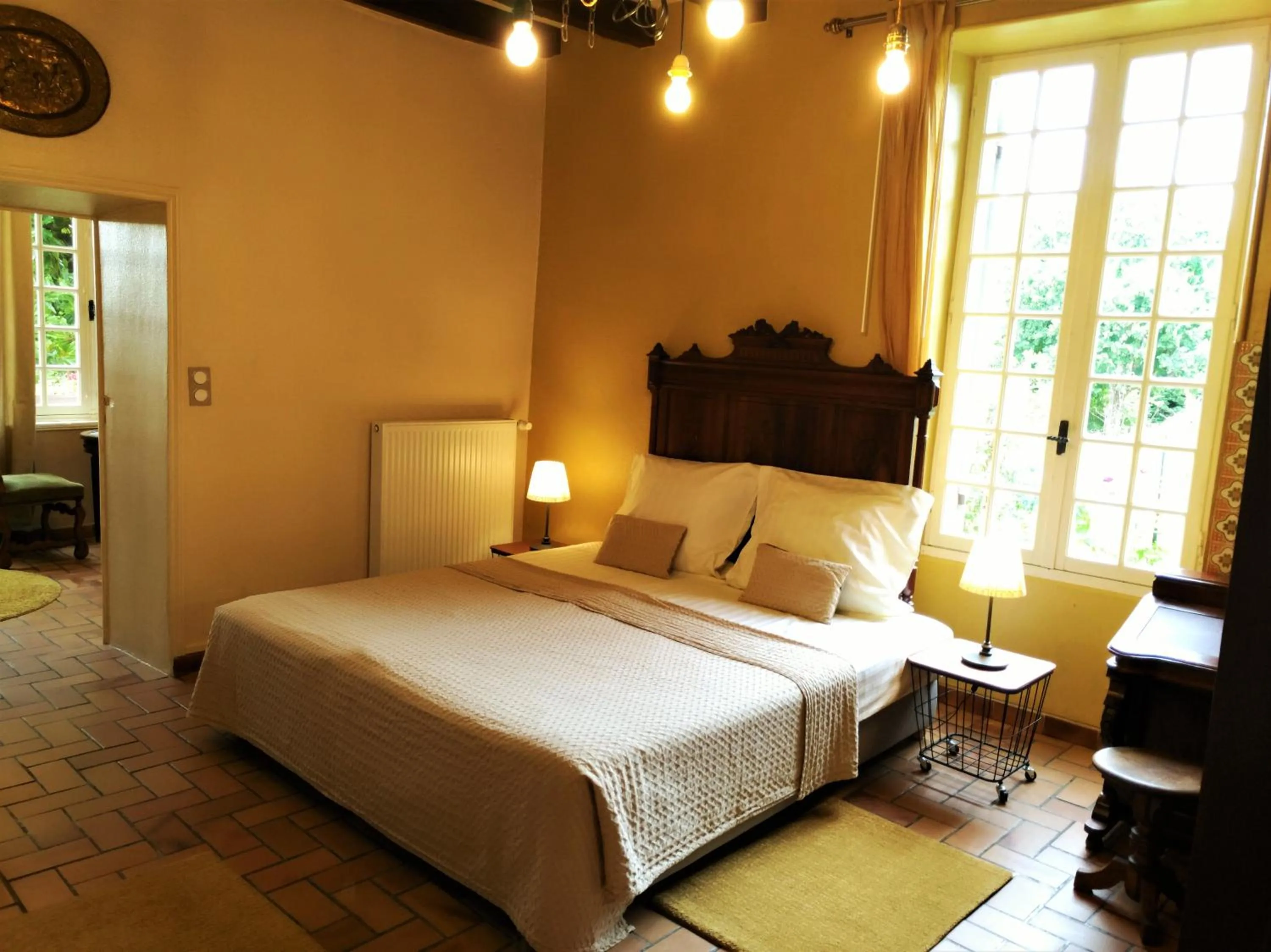 Bedroom in Rue du Château